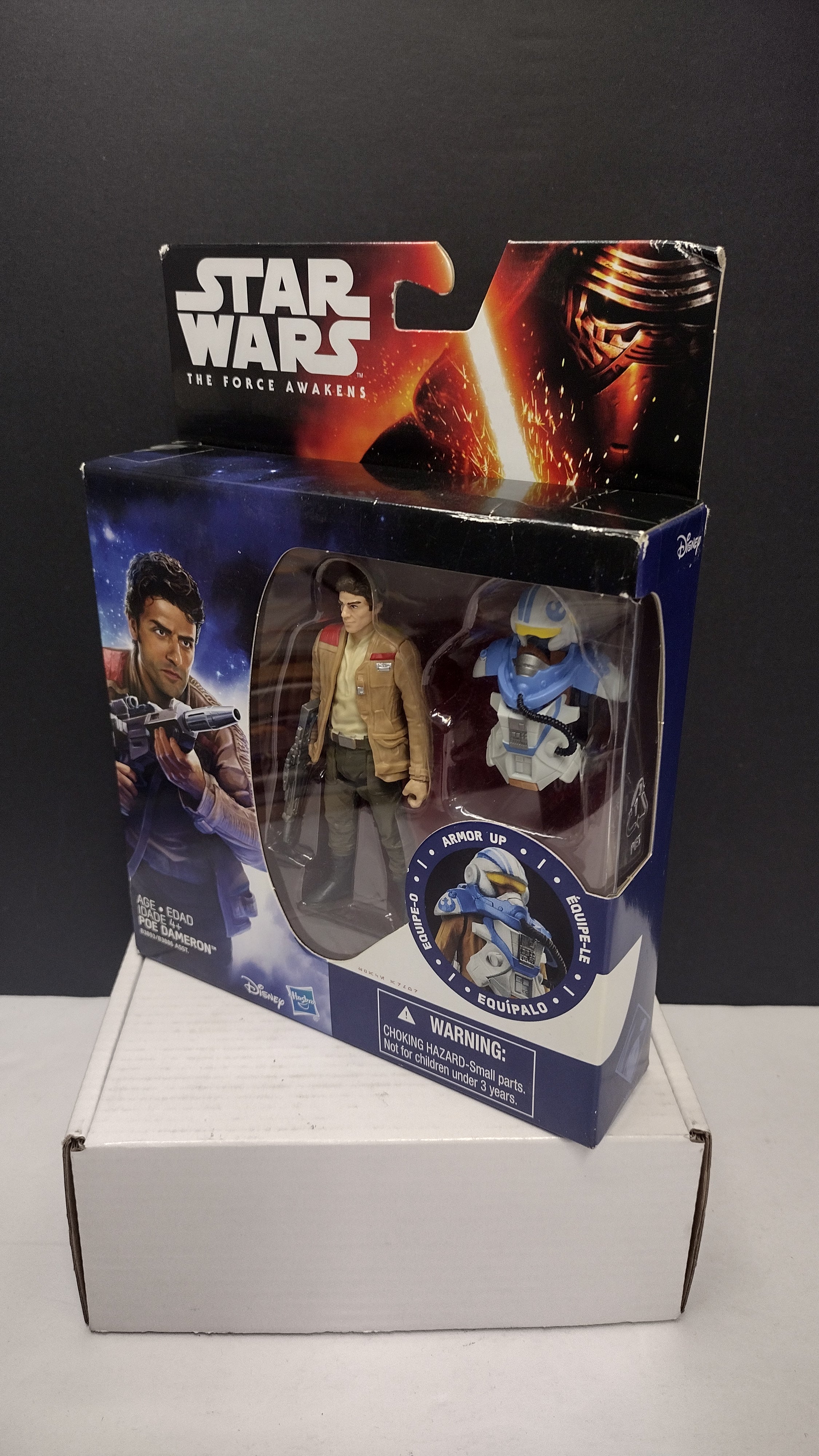 Star Wars: The Force Awakens – Poe Dameron (Desert Mission) 3.75-Inch Action Figure with Snap-On Armor • Hasbro 2015 Sealed in Box