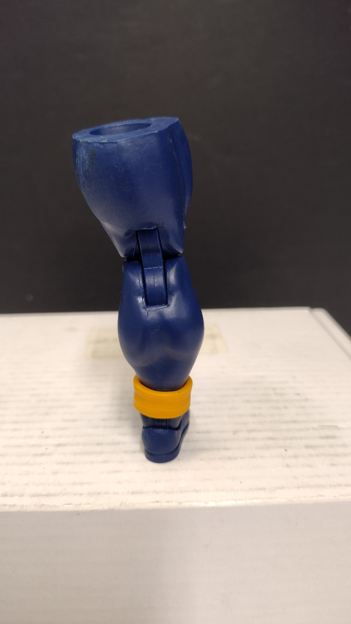 Marvel Legends BAF Strong Guy Right Leg Piece Loose Part