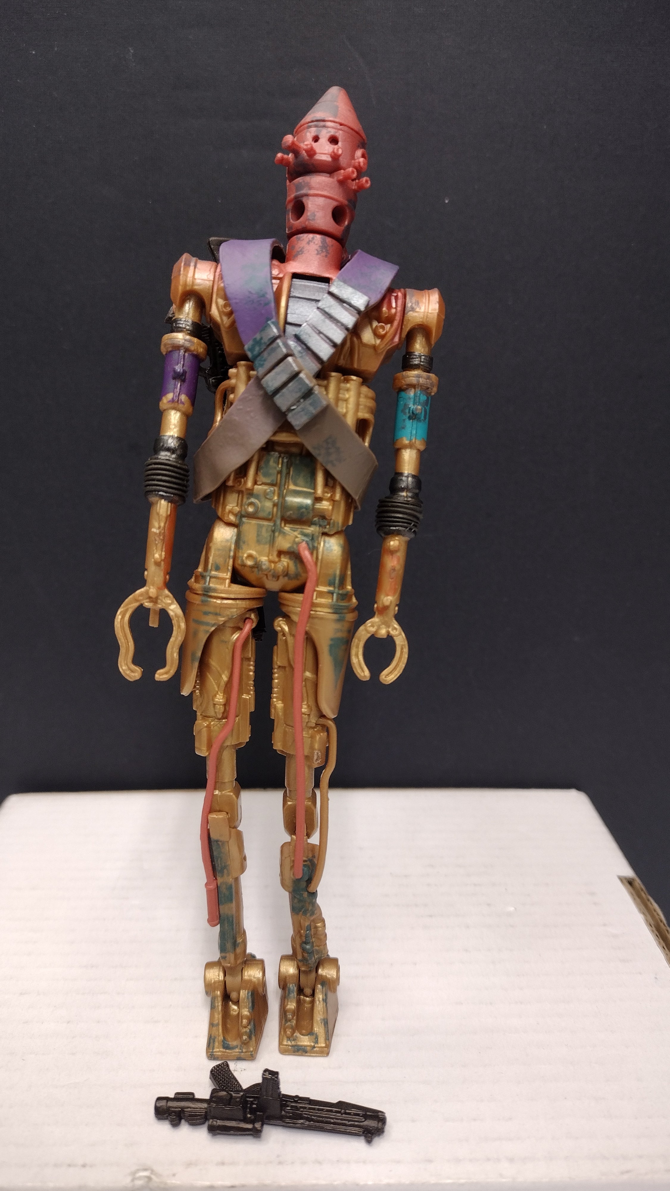 Star Wars The Black Series: IG-11 Action Figure – 6" Scale (The Mandalorian)
