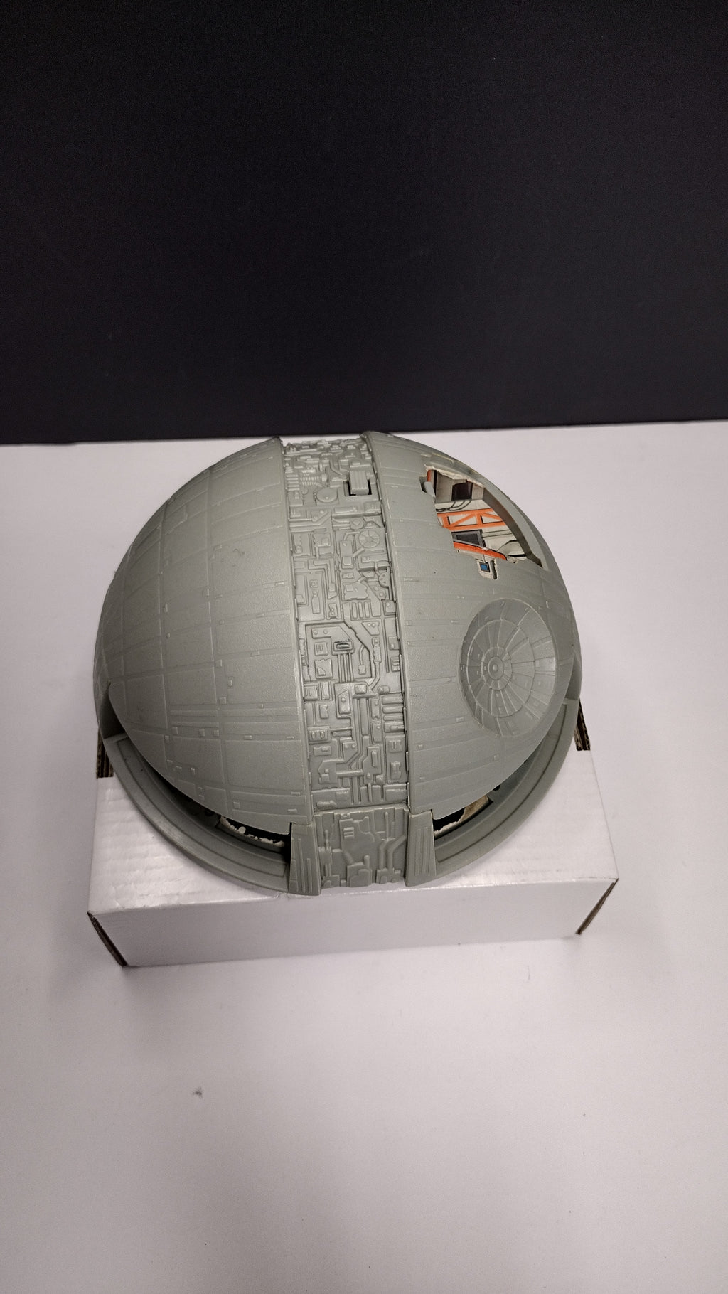 Vintage 1994 Galoob Micro Machines Star Wars Death Star Playset Incomplete