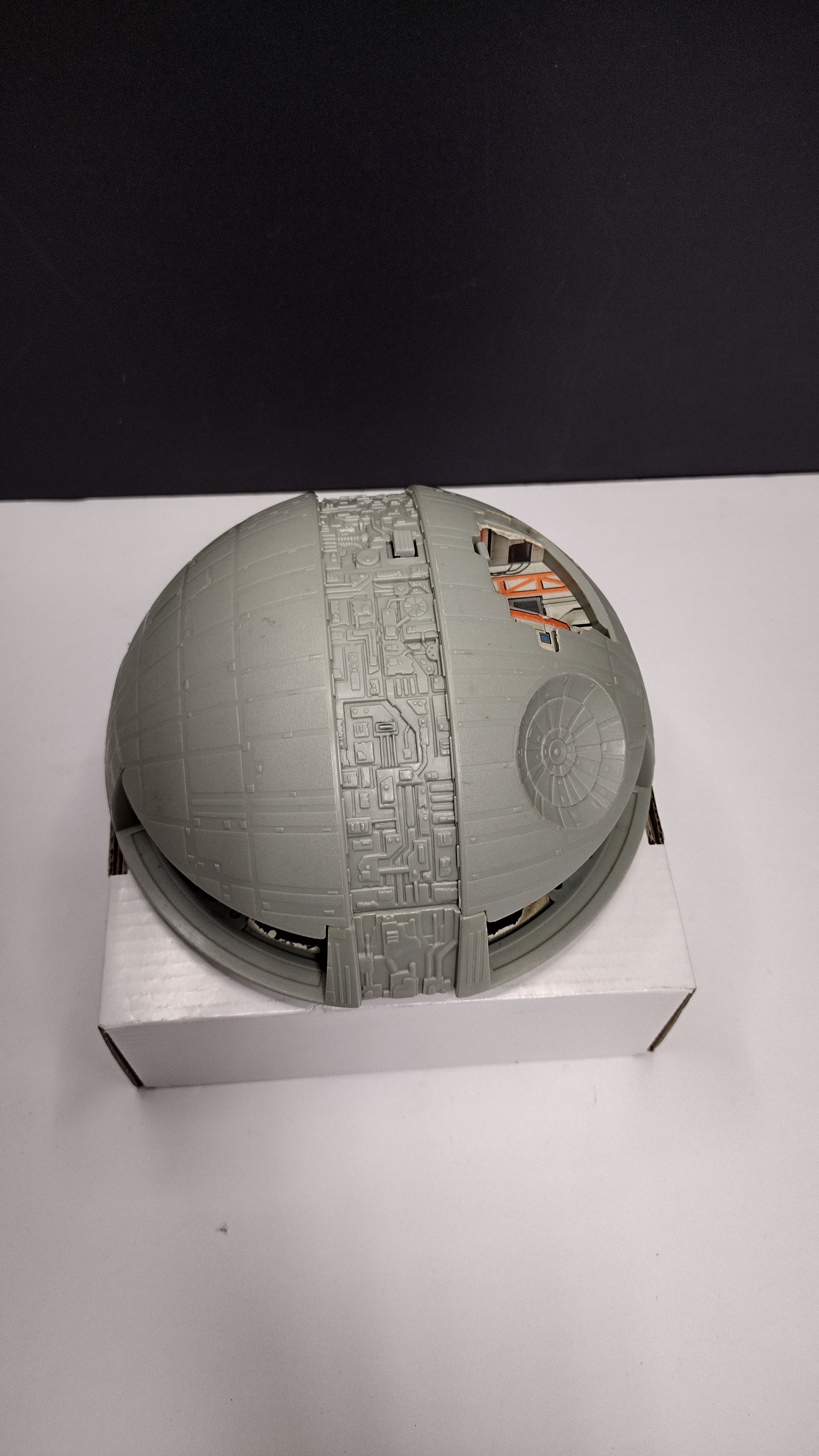 Vintage 1994 Galoob Micro Machines Star Wars Death Star Playset Incomplete