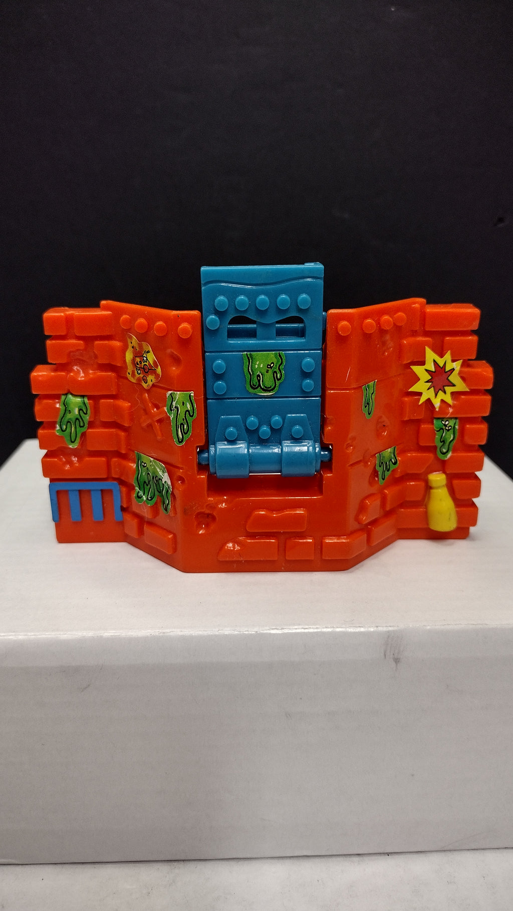 Vintage TMNT 1990 Oozey Cannon Brick Wall and Trap Door Accessory Part OEM