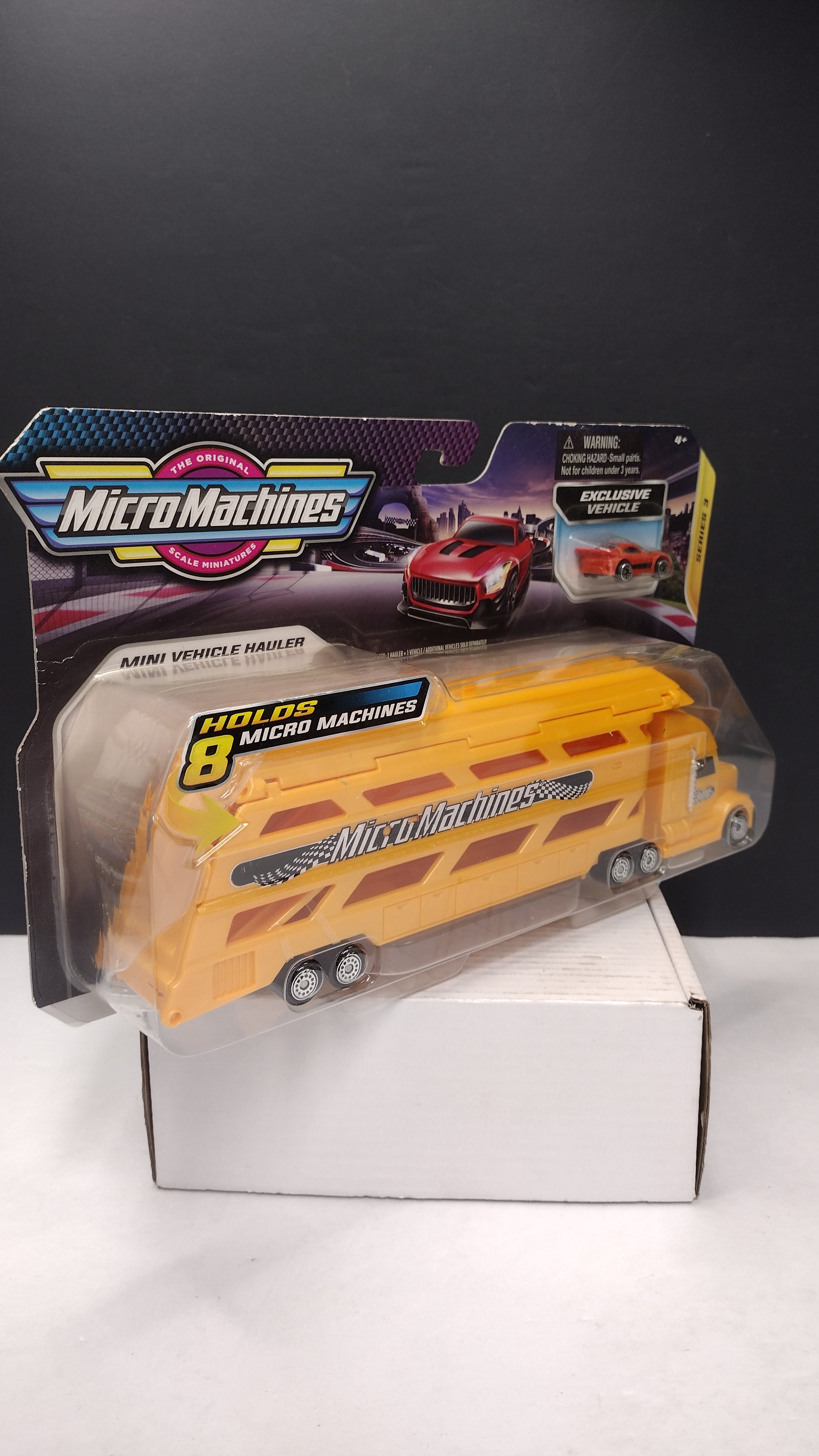 Micro Machines Orange Mini Vehicle Hauler Playset with Exclusive Vehicle (Jazwares / Hasbro 2020 - Sealed on Card / Great Condition)