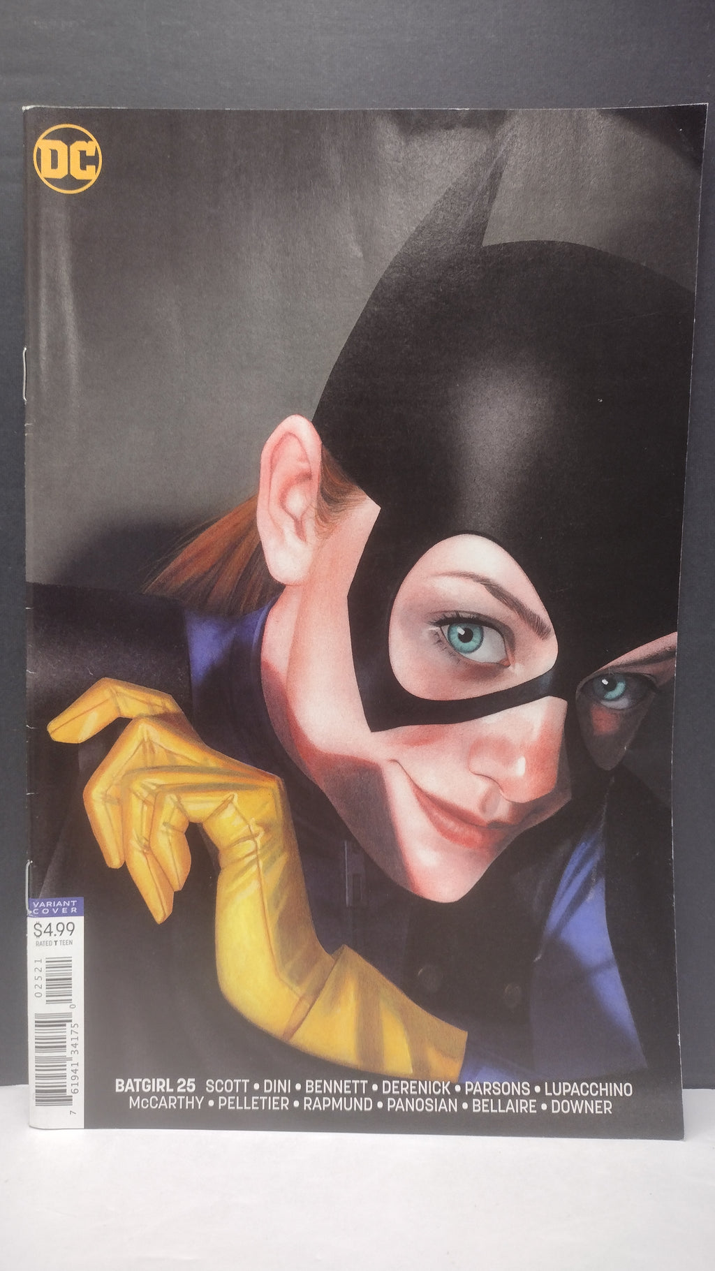 DC Comics Modern Era Lot – 4 Book Set - Lot W (Brand New / Unread)