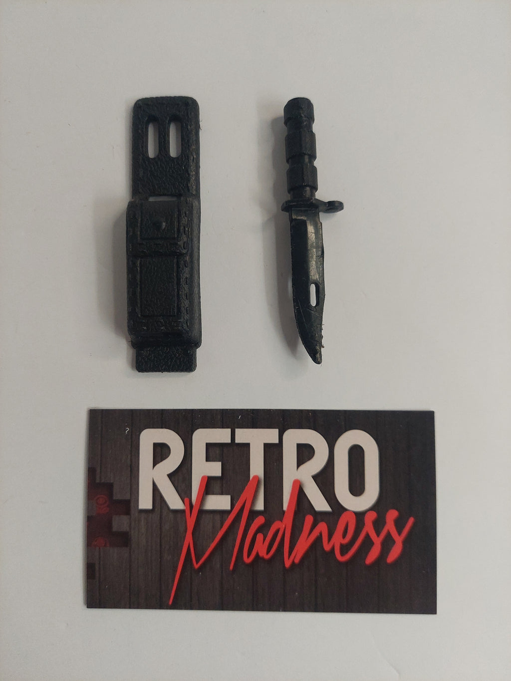 Vintage 1991 G.I. Joe Hall of Fame Duke Knife and Holster Accessories