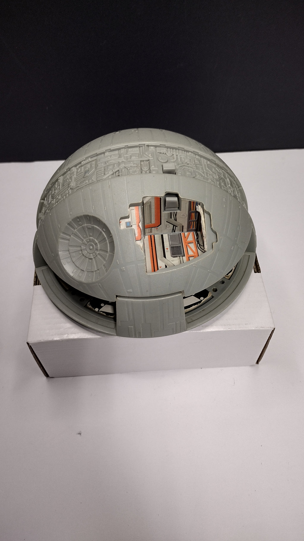 Vintage 1994 Galoob Micro Machines Star Wars Death Star Playset Incomplete