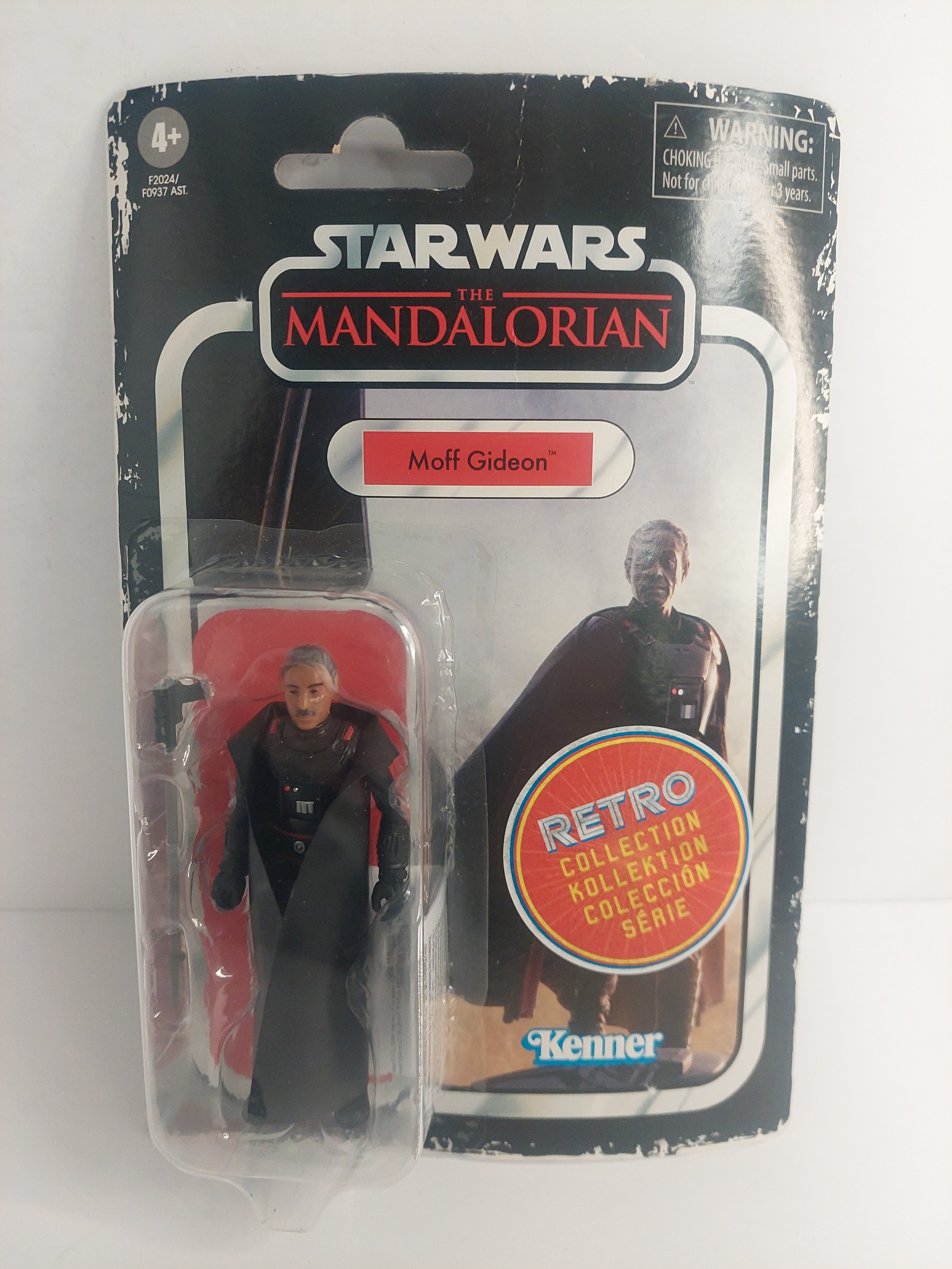 Star Wars The Mandalorian The Retro Collection Moff Gideon 4" Figure