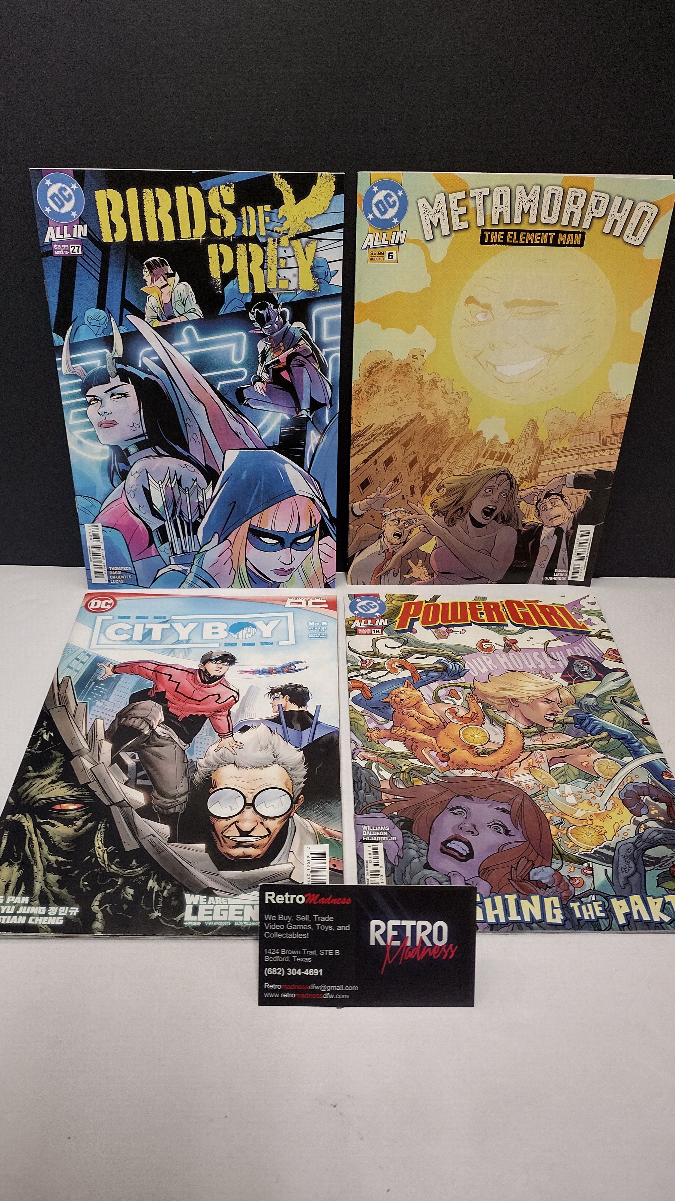 DC Comics Modern Era Lot – 4 Book Set - Lot G3 (Brand New / Unread)