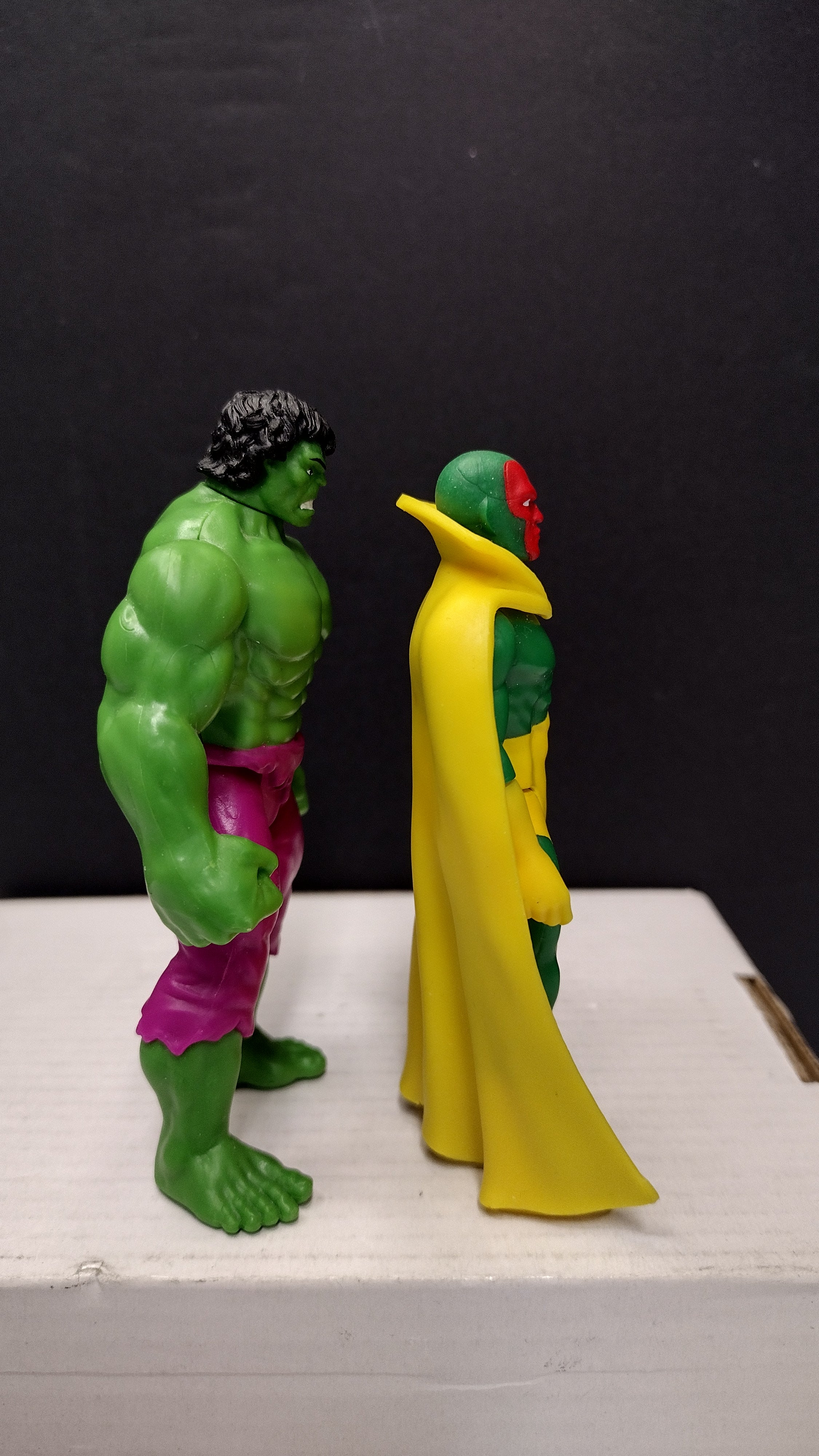 Marvel Legends Retro Collection – Lot F -  Hulk, Dare Devil, Vision and Moon Knight (Loose)