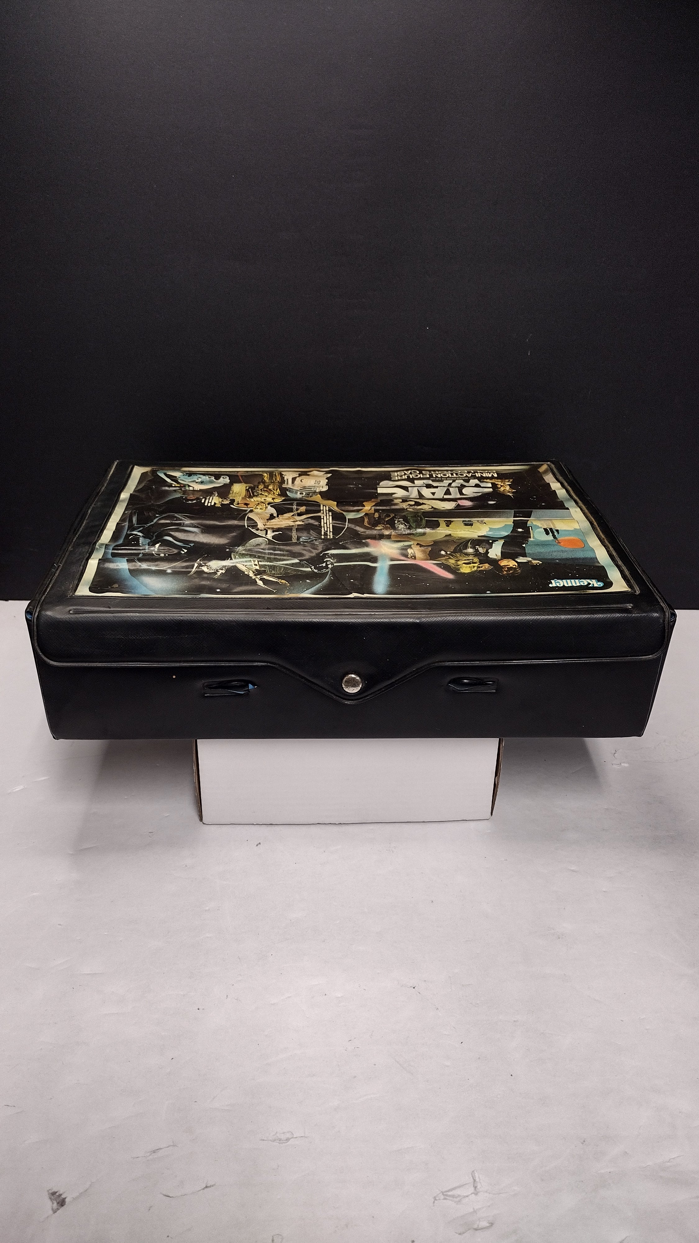 Vintage 1977 Kenner Star Wars Mini-Action Figure Collector's Case (Loose / Vinyl Case with Both Trays)