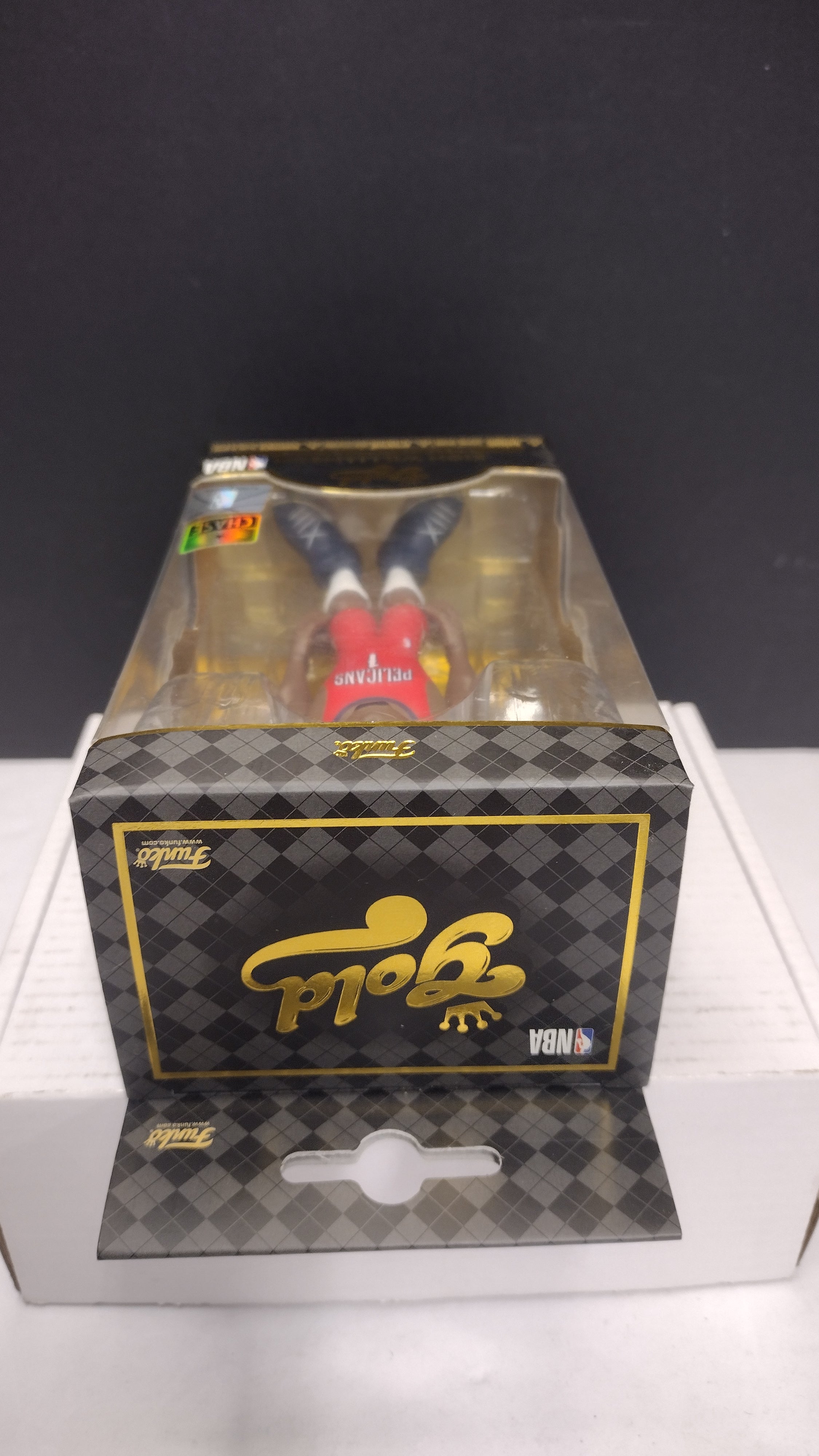 Funko GOLD Zion Williamson New Orleans Pelicans CHASE Variant Premium Vinyl Figure NIB