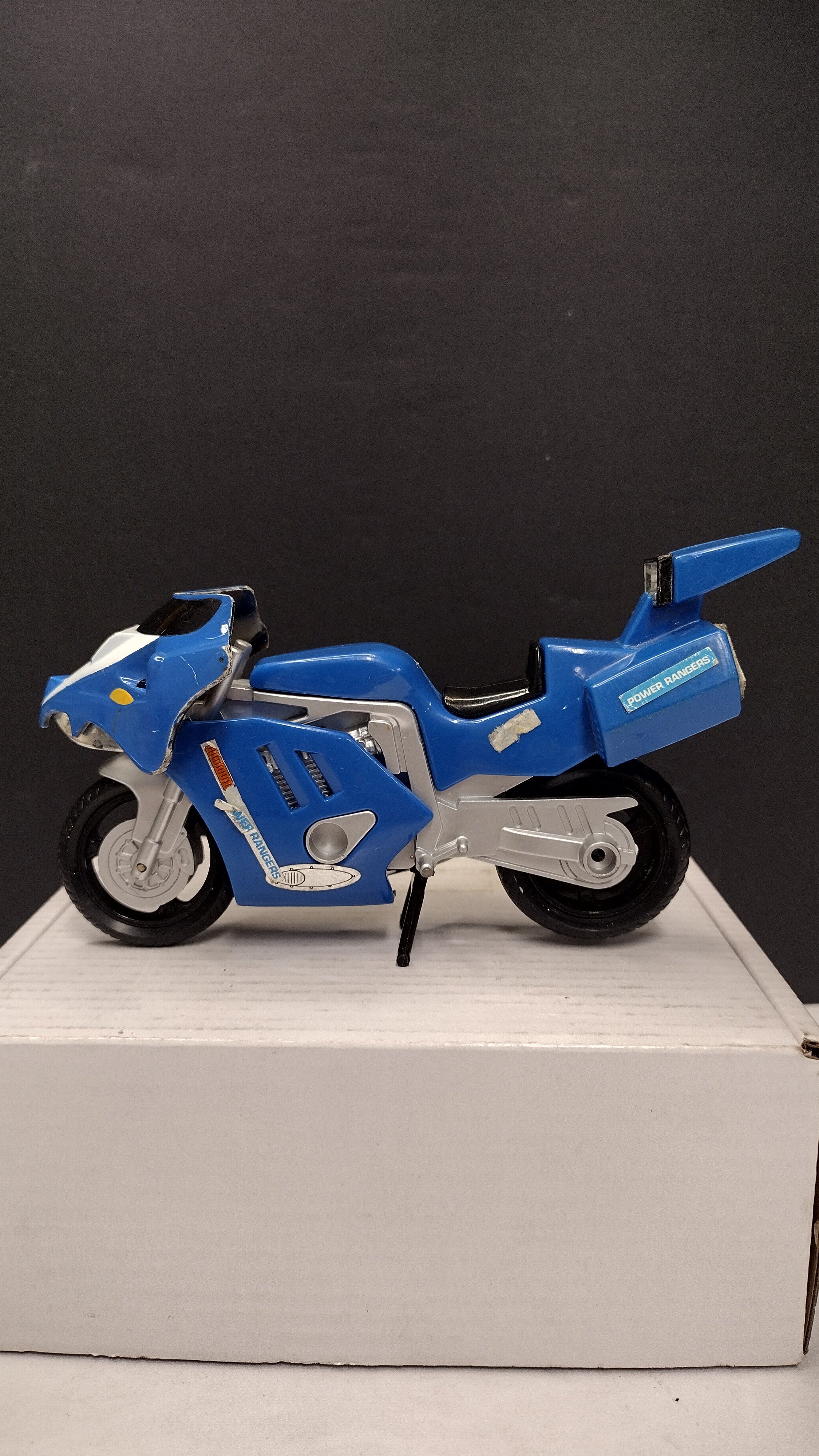 Vintage 1993 Bandai Mighty Morphin Power Rangers Triceratops Battle Bike Vehicle (Loose)