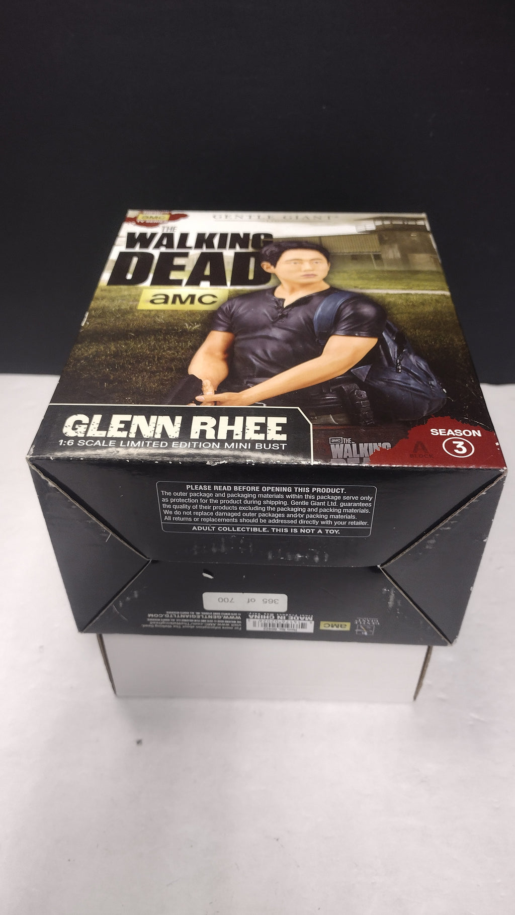 2015 Gentle Giant The Walking Dead Glenn Rhee Limited Edition Mini Bust Statue #106 (Open Box / Great Condition)