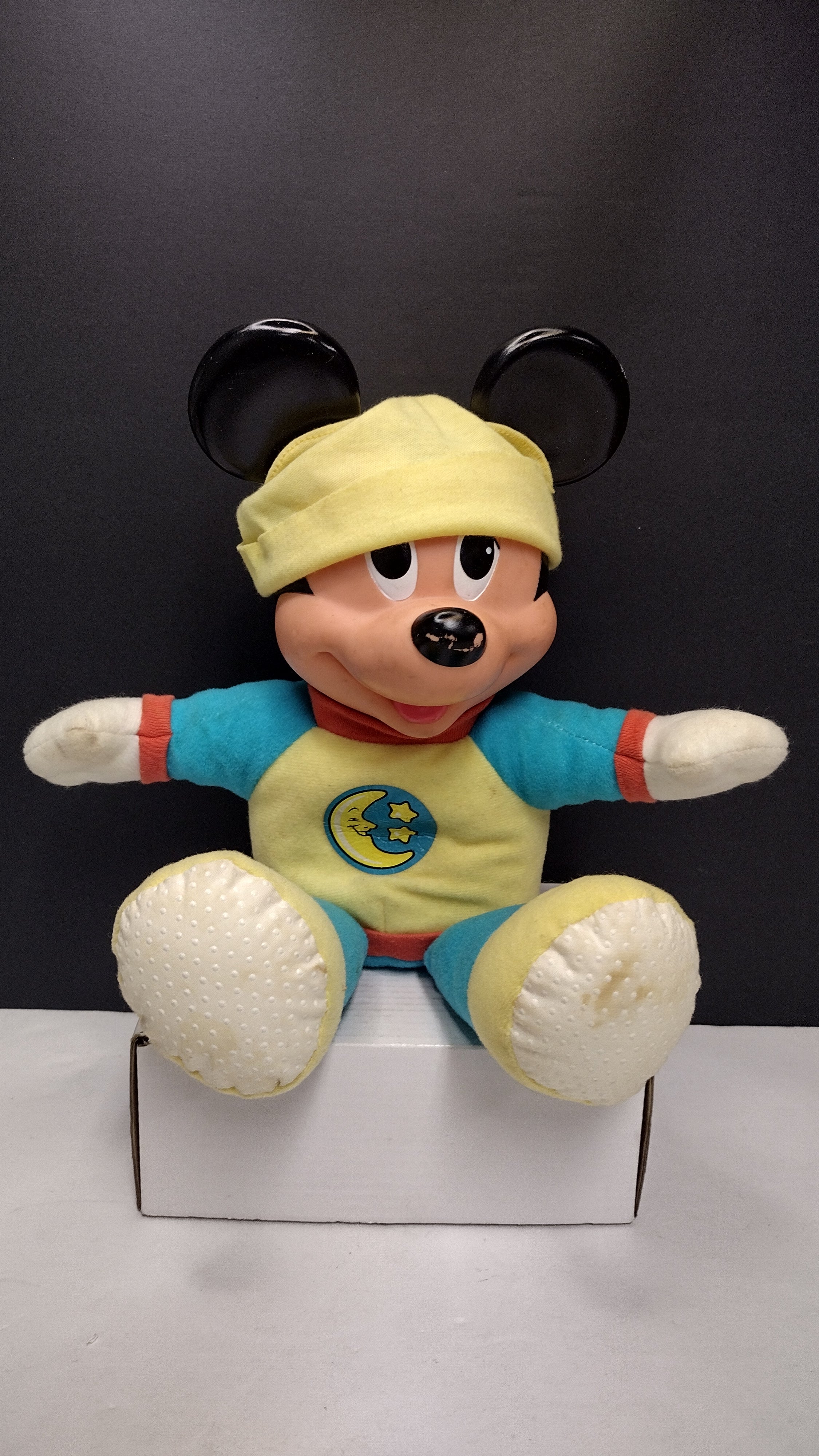 Vintage Mattel Disney Mickey Mouse Hug & Glow Light Up Plush Boxed
