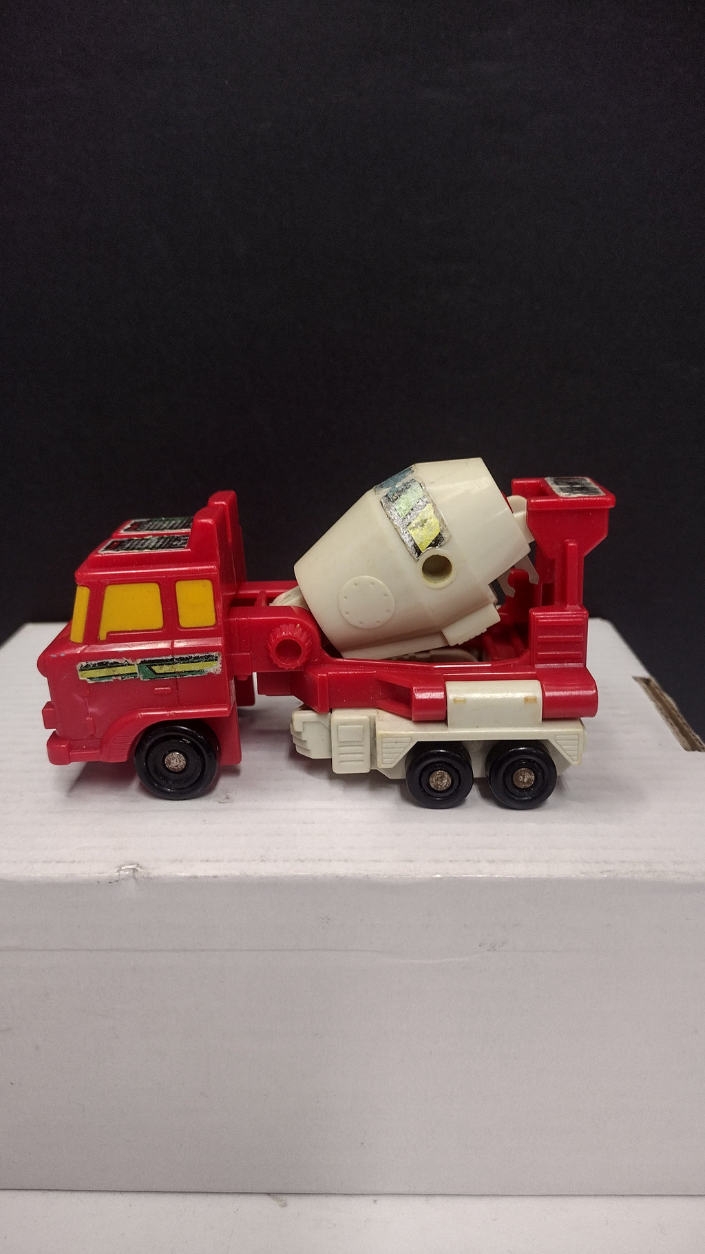Vintage 1987 G1 Transformers: Targetmasters Quickmix Action Figure – Loose Autobot (Non-Mint / Parts & Restoration / Missing Targetmasters)
