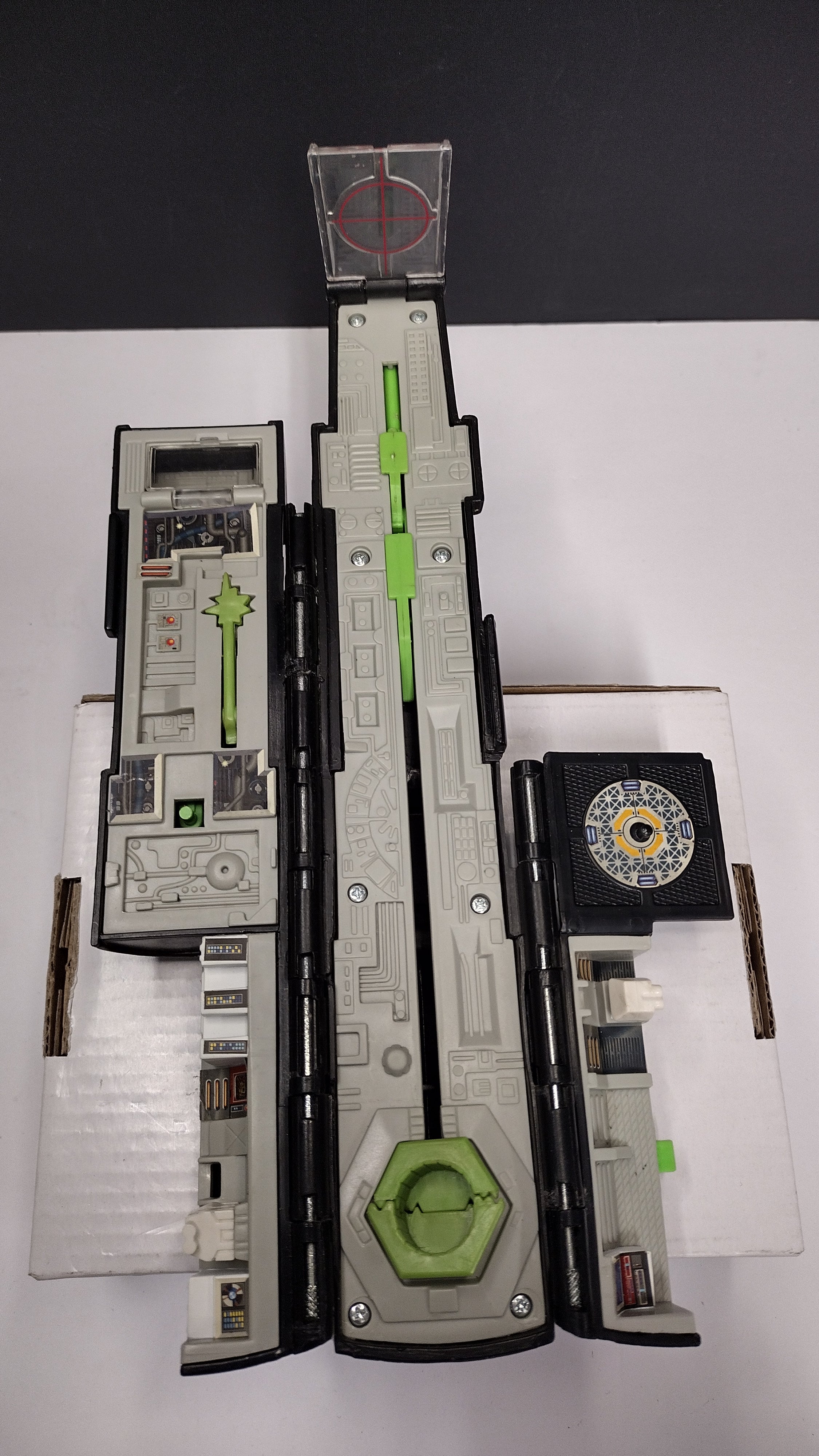 Vintage 1996 Galoob Micro Machines Star Wars: Darth Vader’s Lightsaber / Death Star Trench Playset – Incomplete