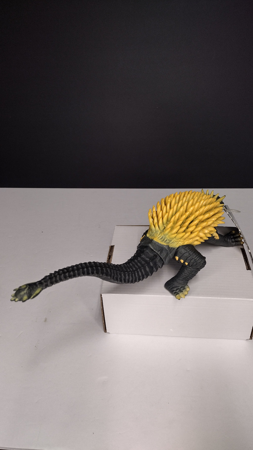 2004 Bandai Toho Movie Monster Series – Anguirus (Final Wars Version)