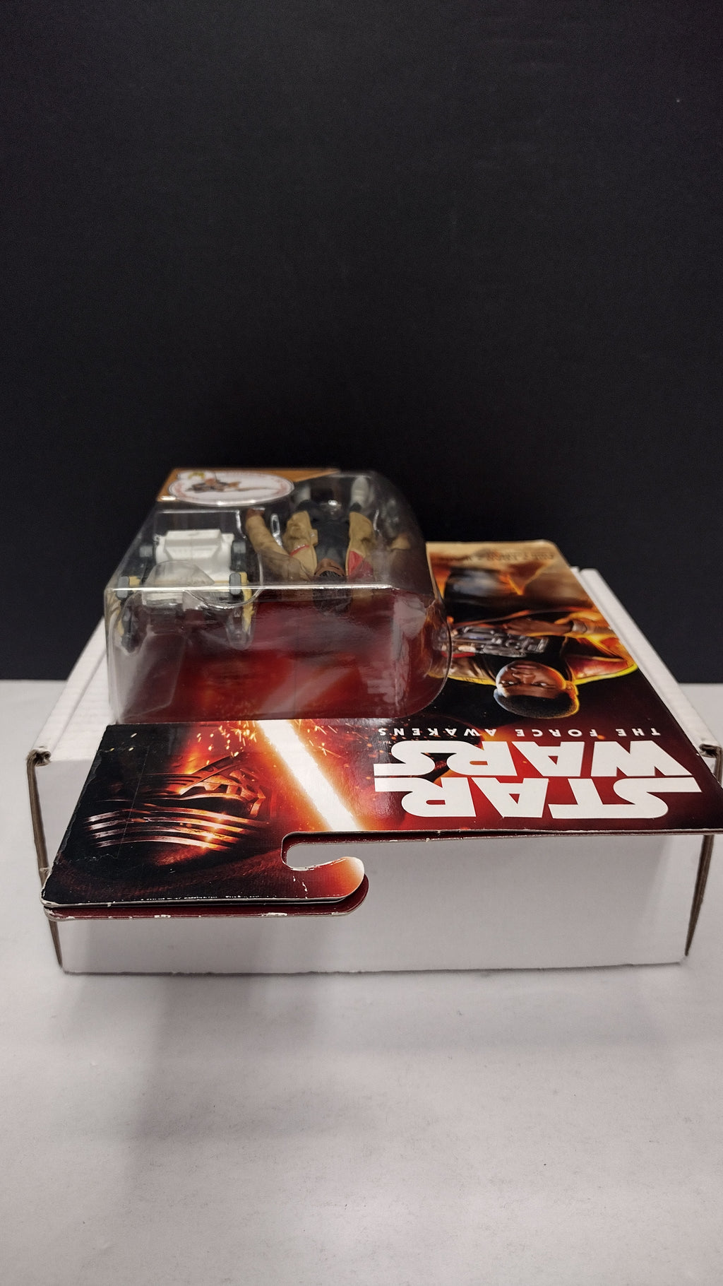 Star Wars: The Force Awakens – Finn (Jakku) 3.75-Inch Action Figure with Desert Mission Gear • Hasbro 2015 (NIB)