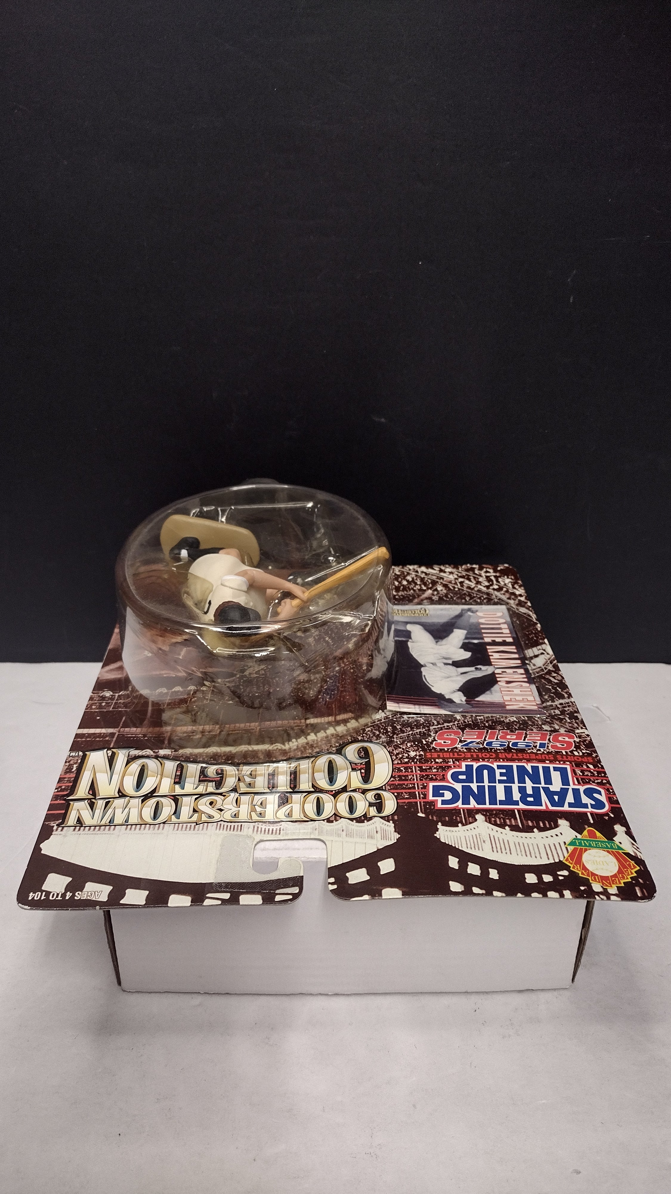 Vintage 1997 Cooperstown Collection Starting Lineup Dottie Kamenshek Figure (Kenner AAGPBL - Sealed on Card / Great Condition)