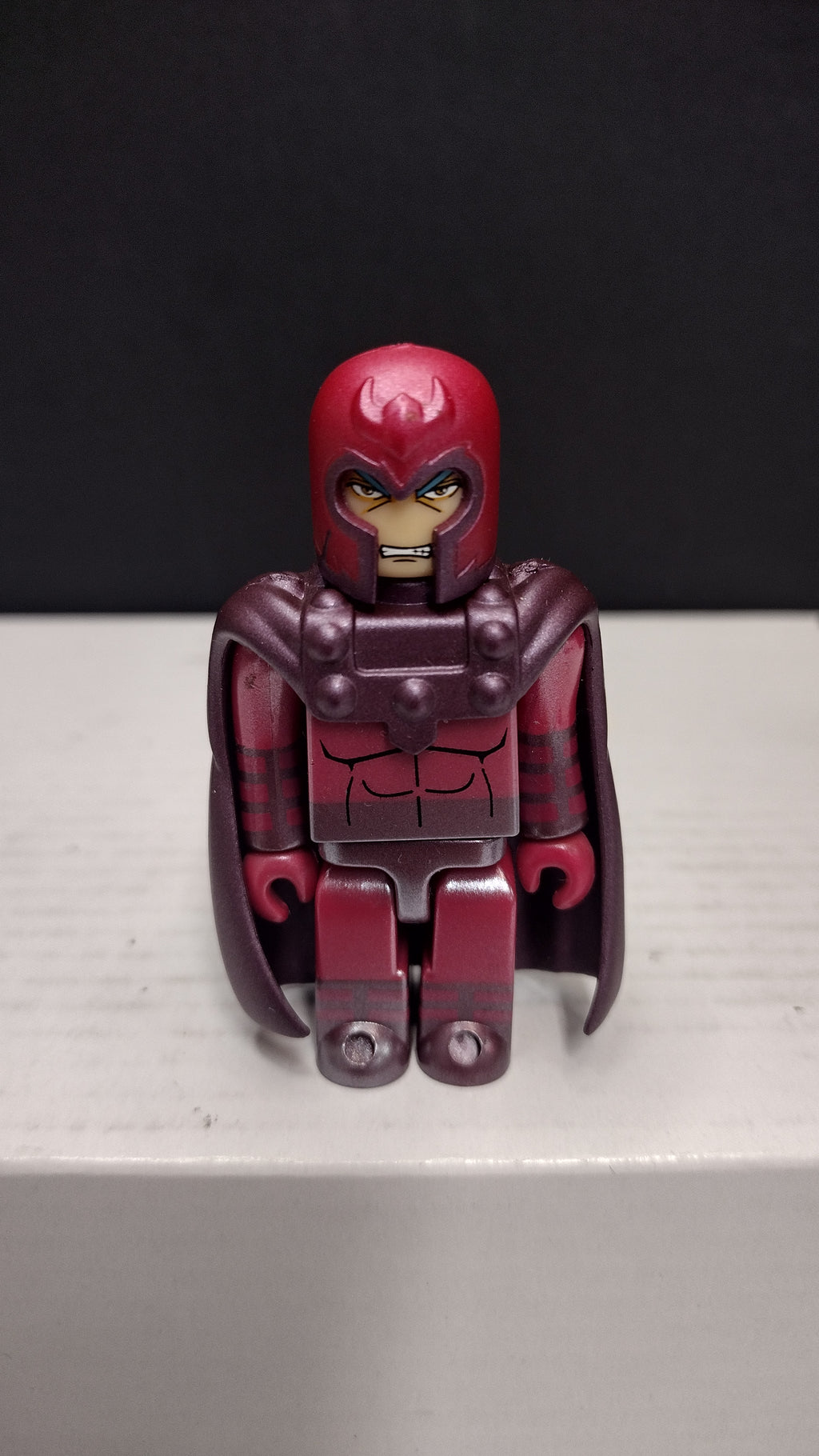 Authentic Marvel Super Heroes x Medicom Toy: Kubrick Series 3 – Magneto 100% Micro Figure • Ultimate / Modern Variant (2004)