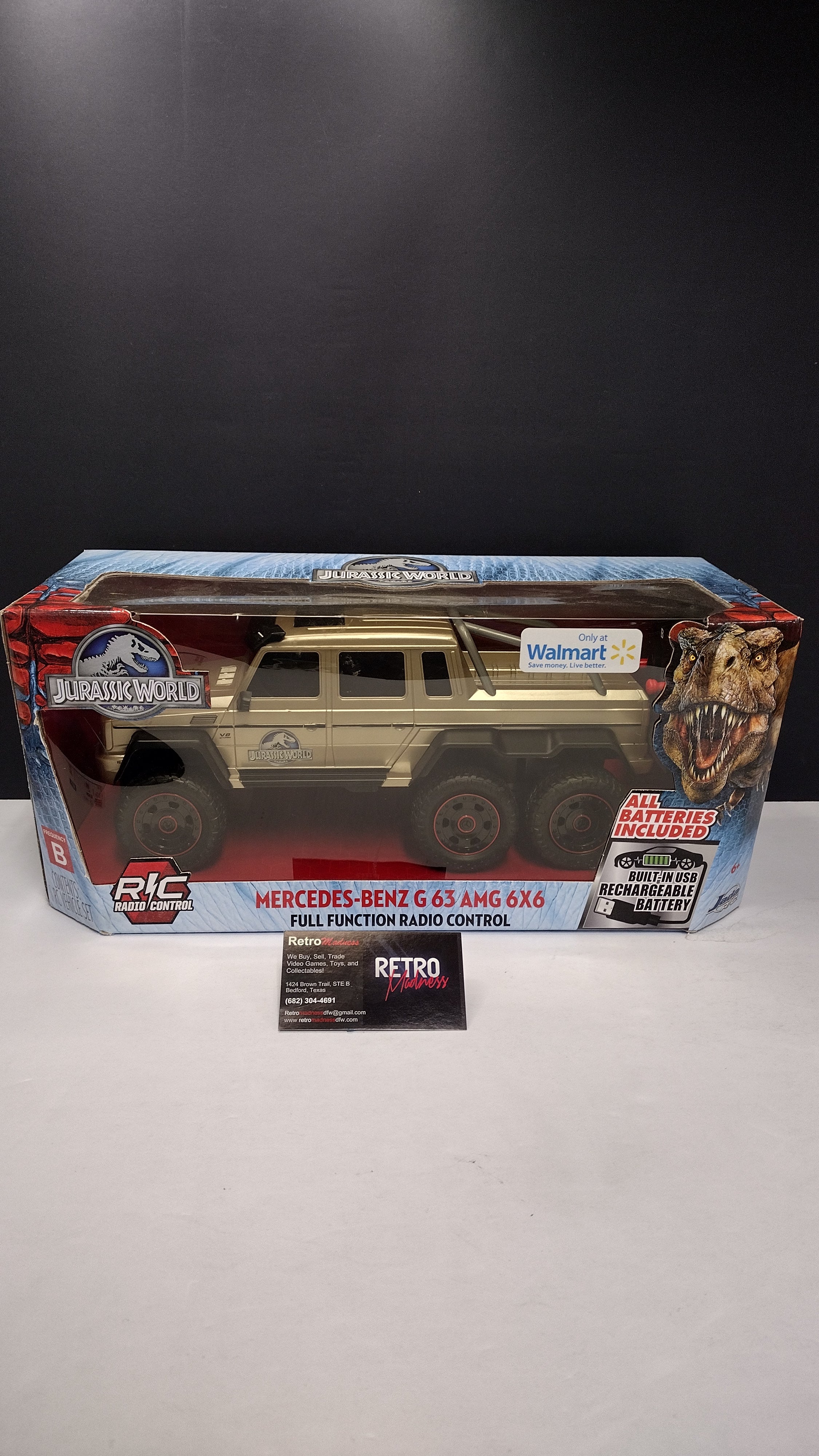Jada Toys Jurassic World Mercedes-Benz G63 AMG 6x6 Die-Cast Truck (1:24 Scale) — RARE!