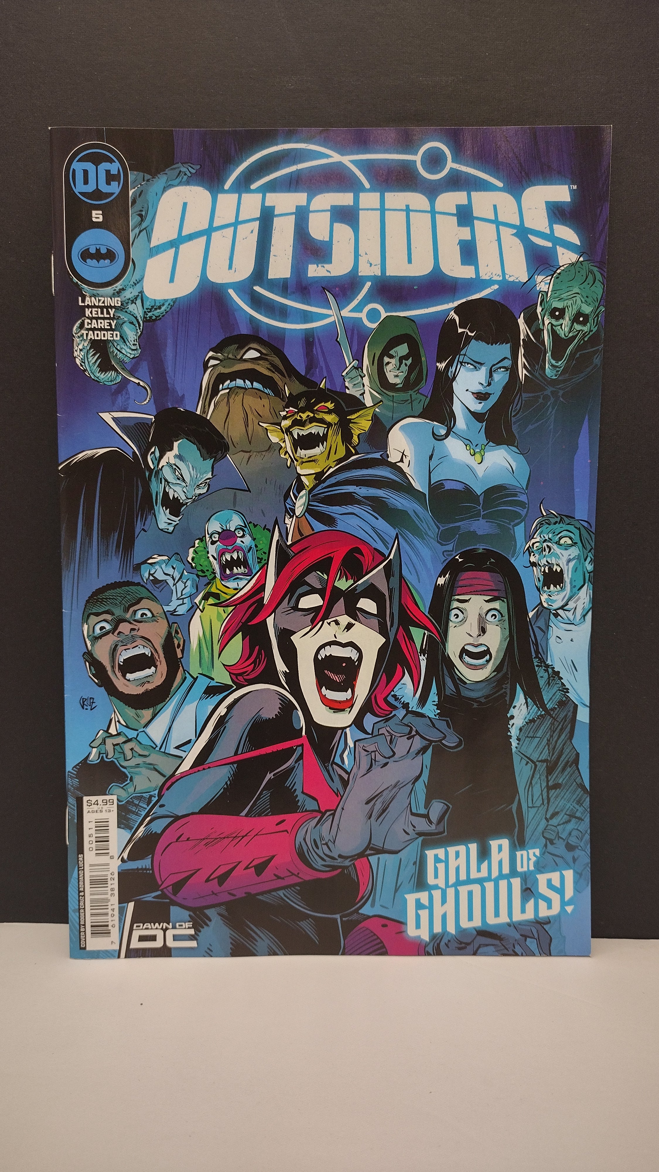 DC Comics Modern Era Lot – 5 Book Set - Lot N2 (Brand New / Unread)