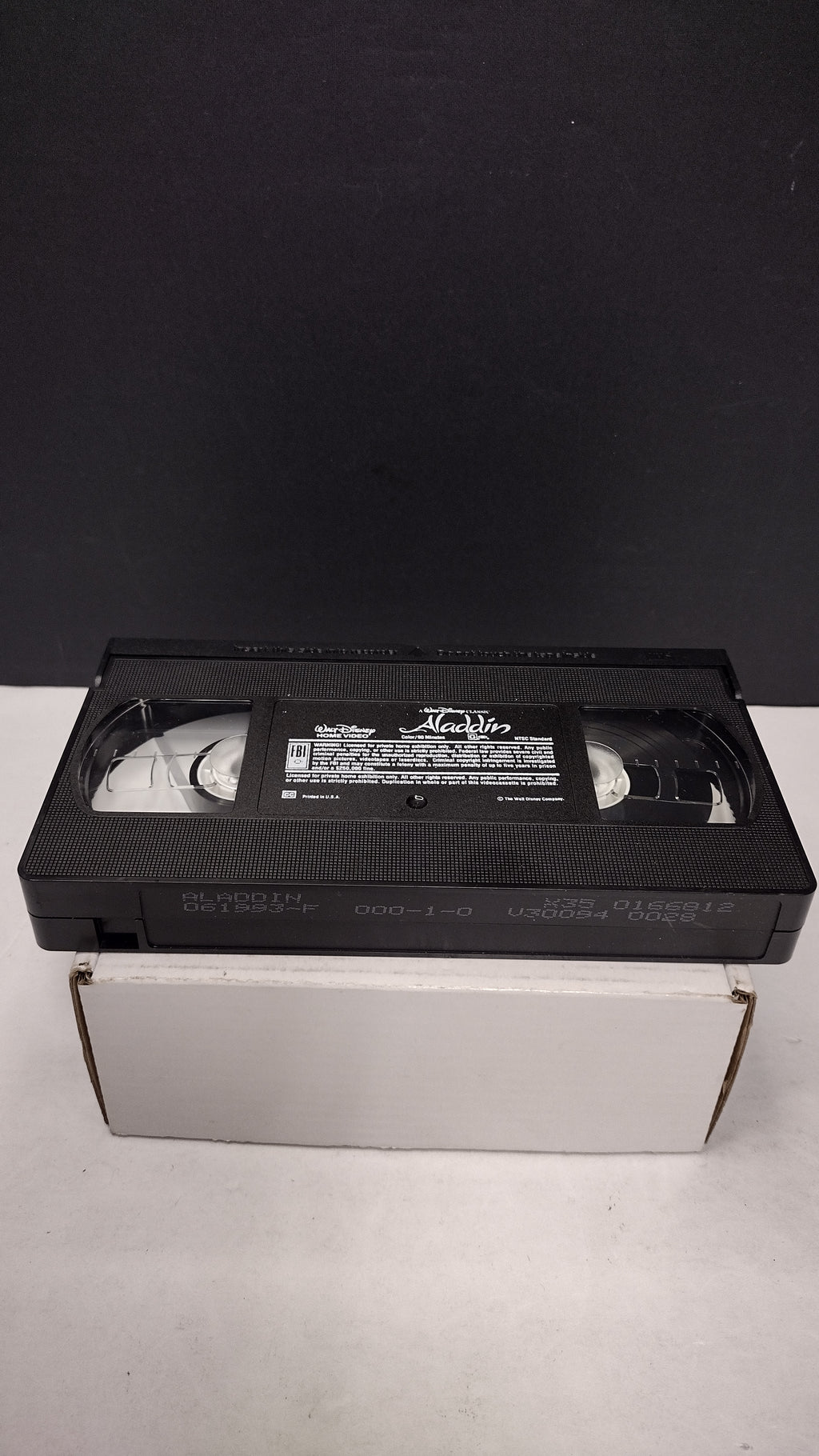 Vintage 1993 Disney Aladdin VHS Tape (Black Diamond The Classics Collection #1662 - Clamshell Case)