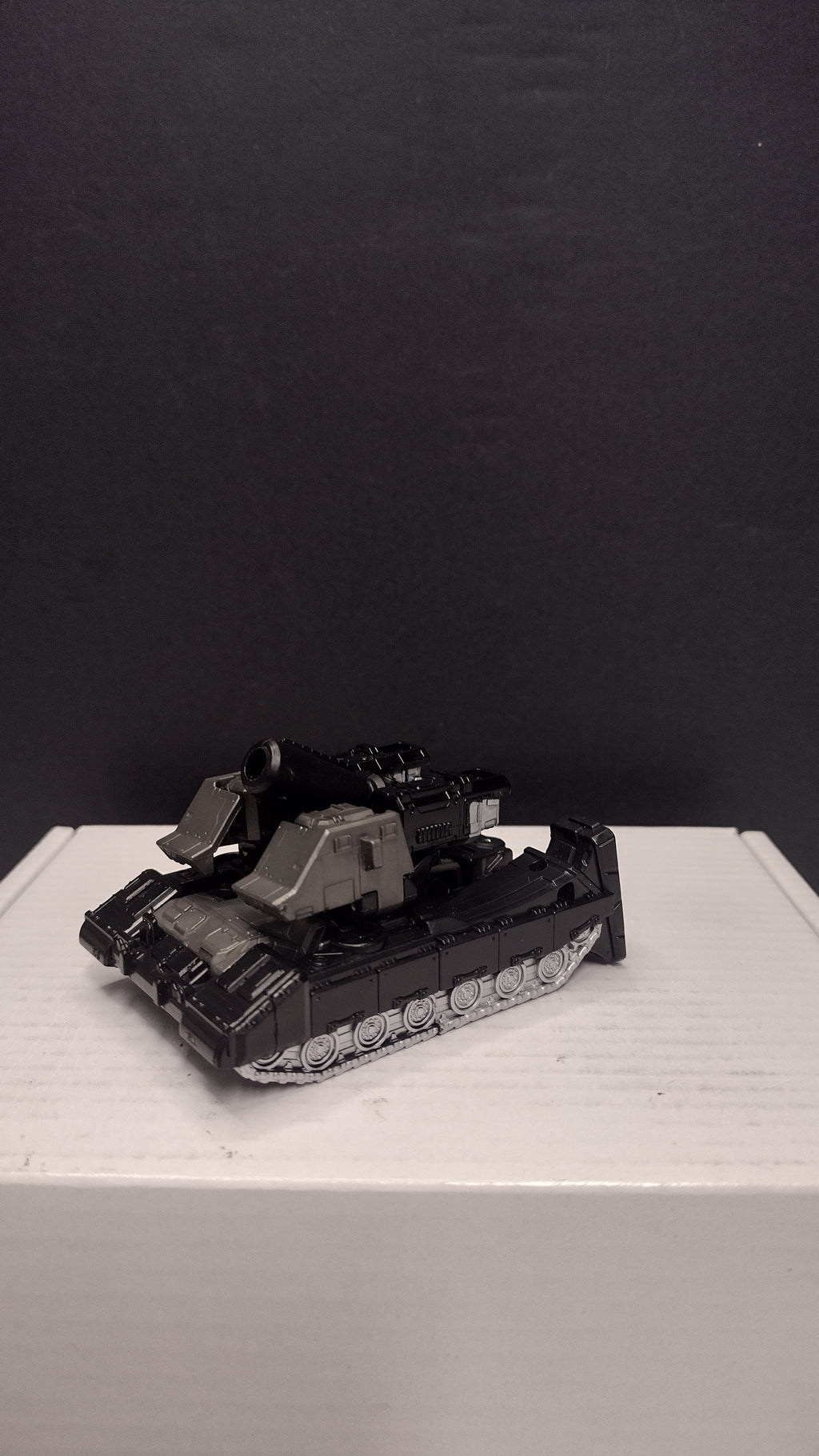 Transformers War for Cybertron: Kingdom Core Class WFC-K13 Megatron – Loose 3.5" Figure (Missing P-38 Handgun Accessory)