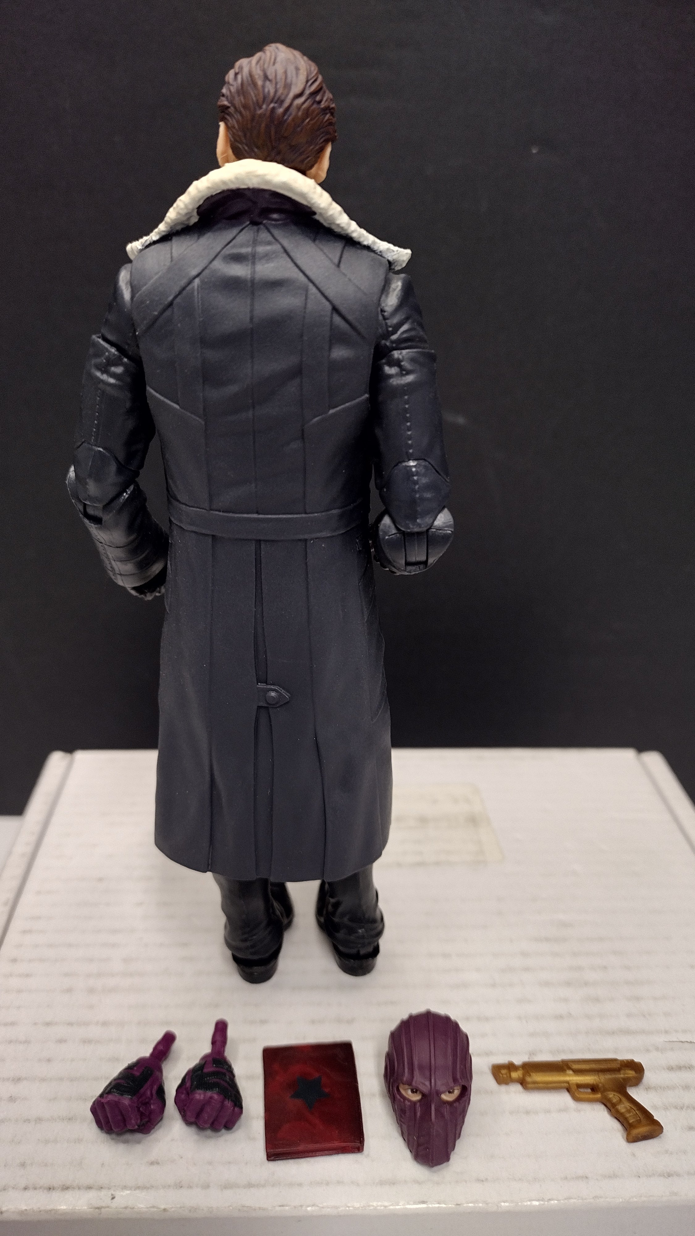 Marvel Legends Series MCU Baron Zemo 6-Inch Action Figure (Hasbro - Loose w/ Alternate Head, Hands, Tablet & Gold Gun)