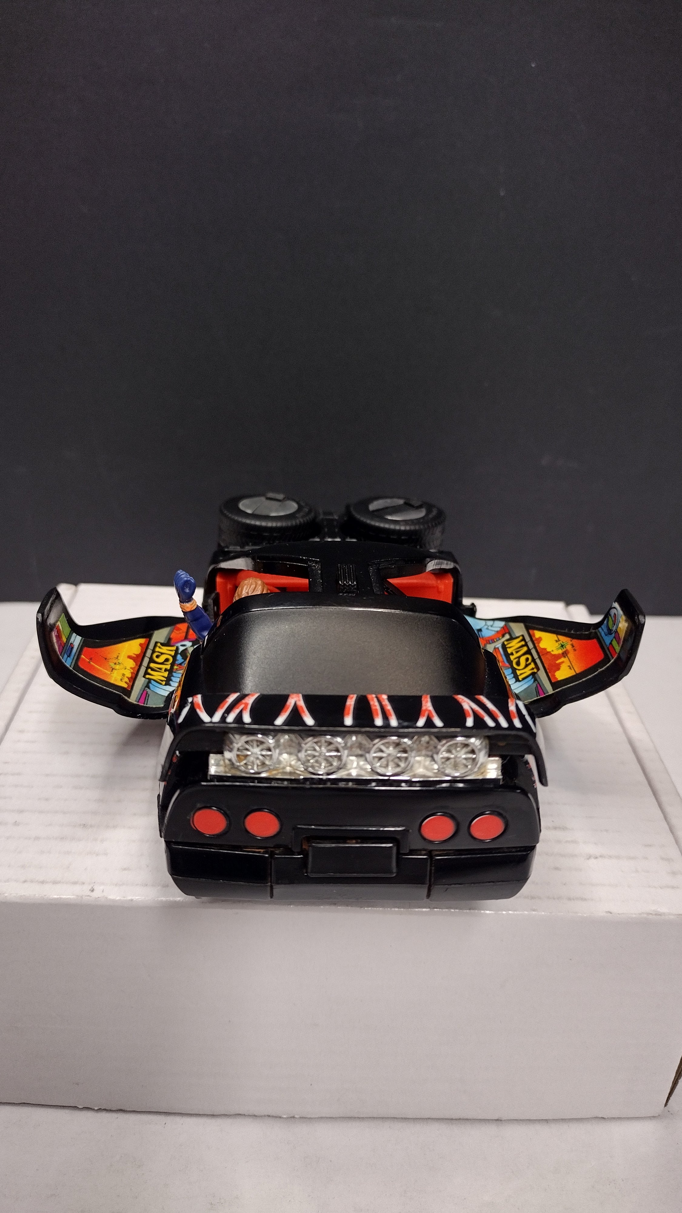 Vintage 1986 Kenner M.A.S.K. Series 2 Raven & Calhoun Burns (Loose / Incomplete)