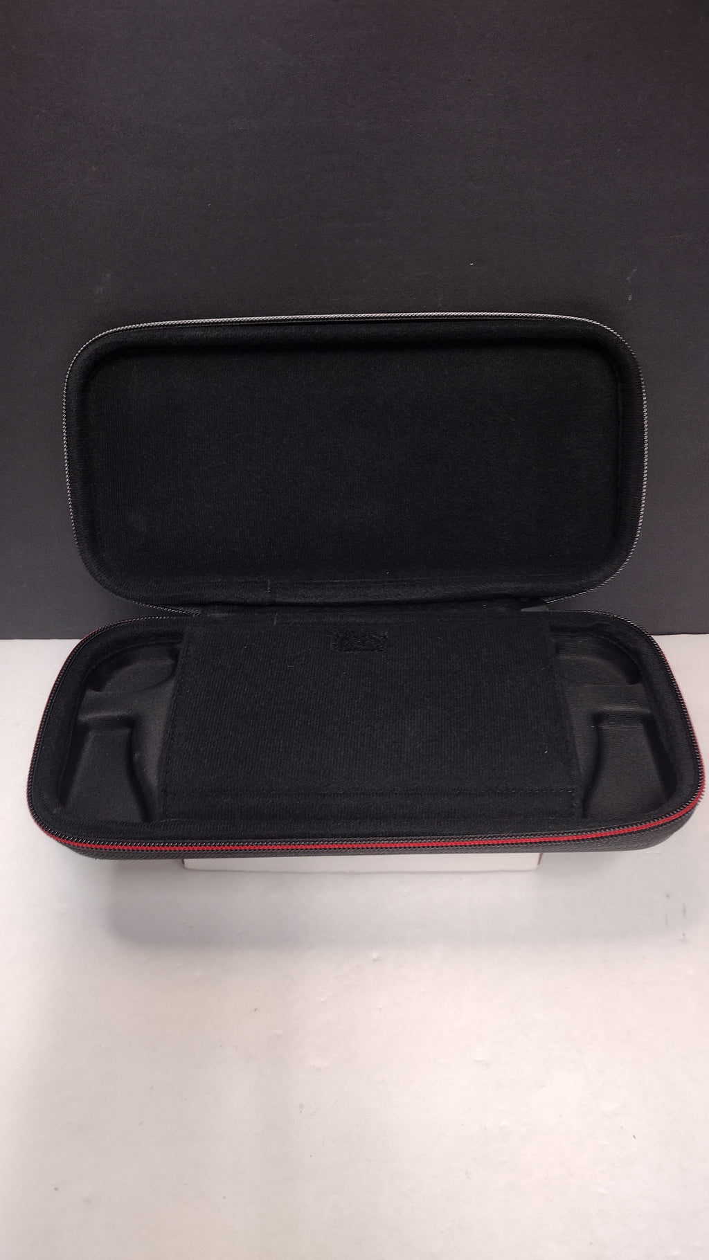 RDS Nintendo Switch Game Traveler Deluxe System Case Black Hard Shell