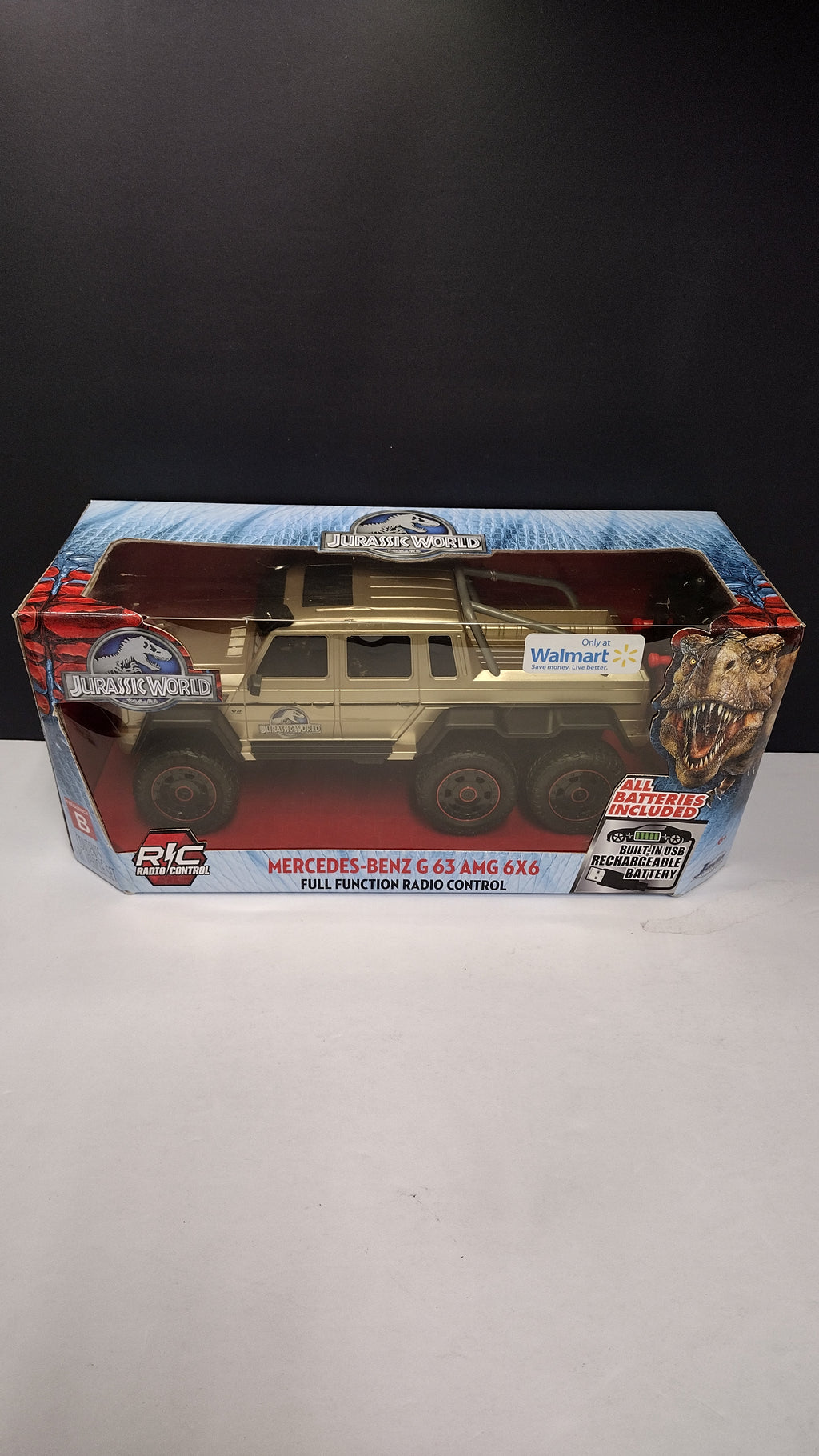 Jada Toys Jurassic World Mercedes-Benz G63 AMG 6x6 Die-Cast Truck (1:24 Scale) — RARE!