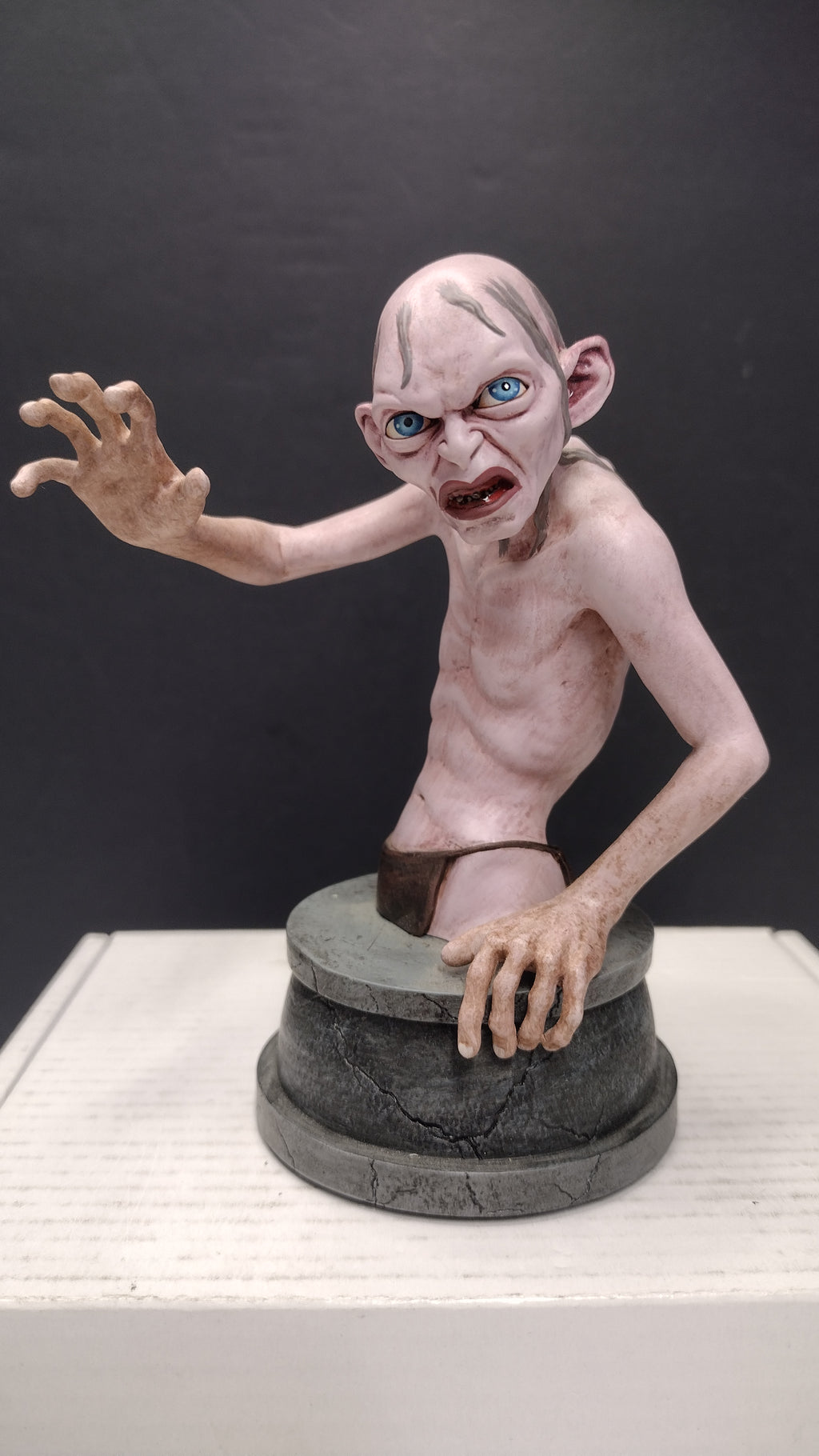 Gentle Giant Lord of the Rings / The Hobbit Gollum Mini-Bust (Limited Edition #260 of 900 - Great Condition)