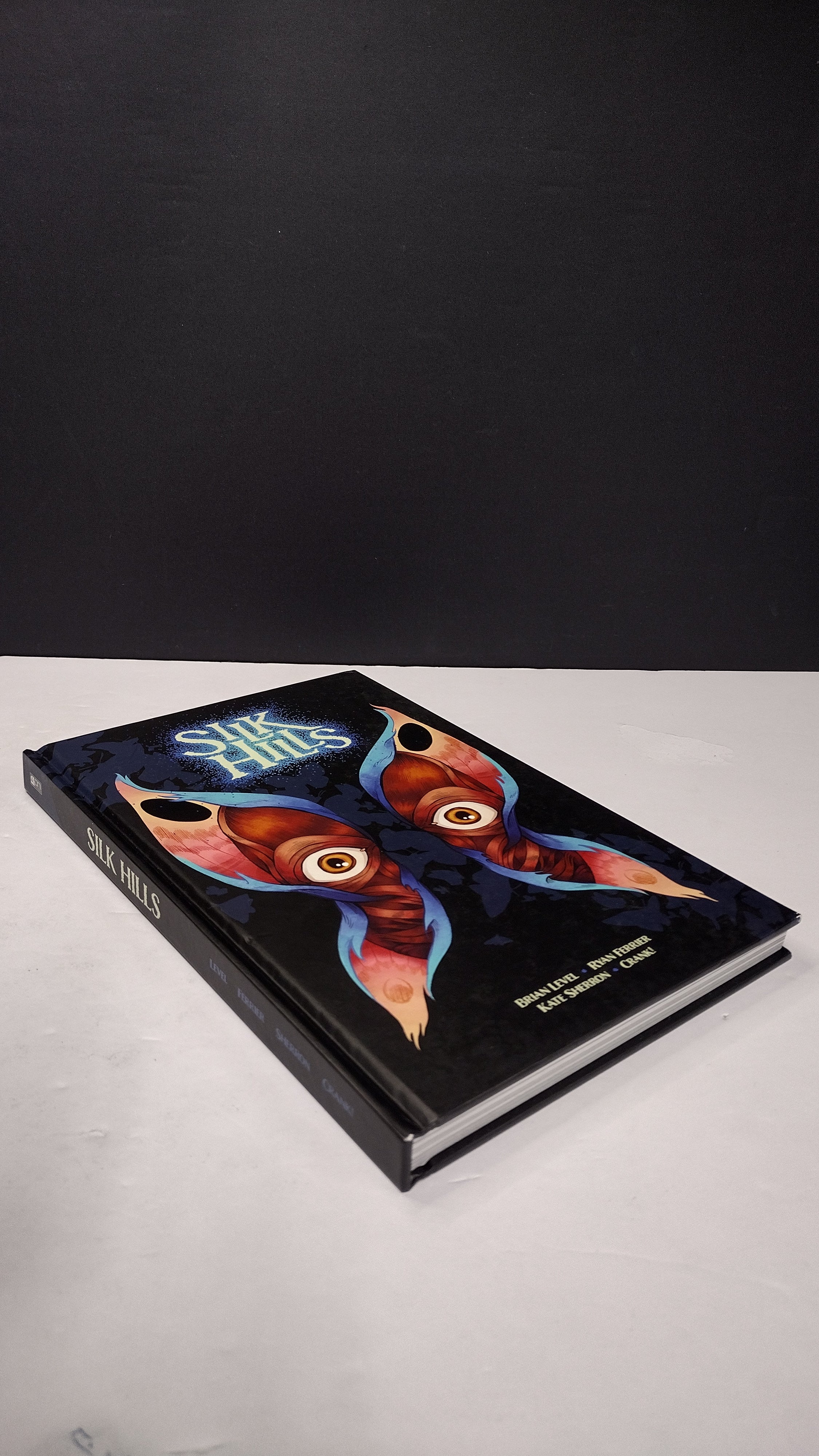 (MATURE) Silk Hills by Ryan Ferrier & Brian Level – New Hardcover