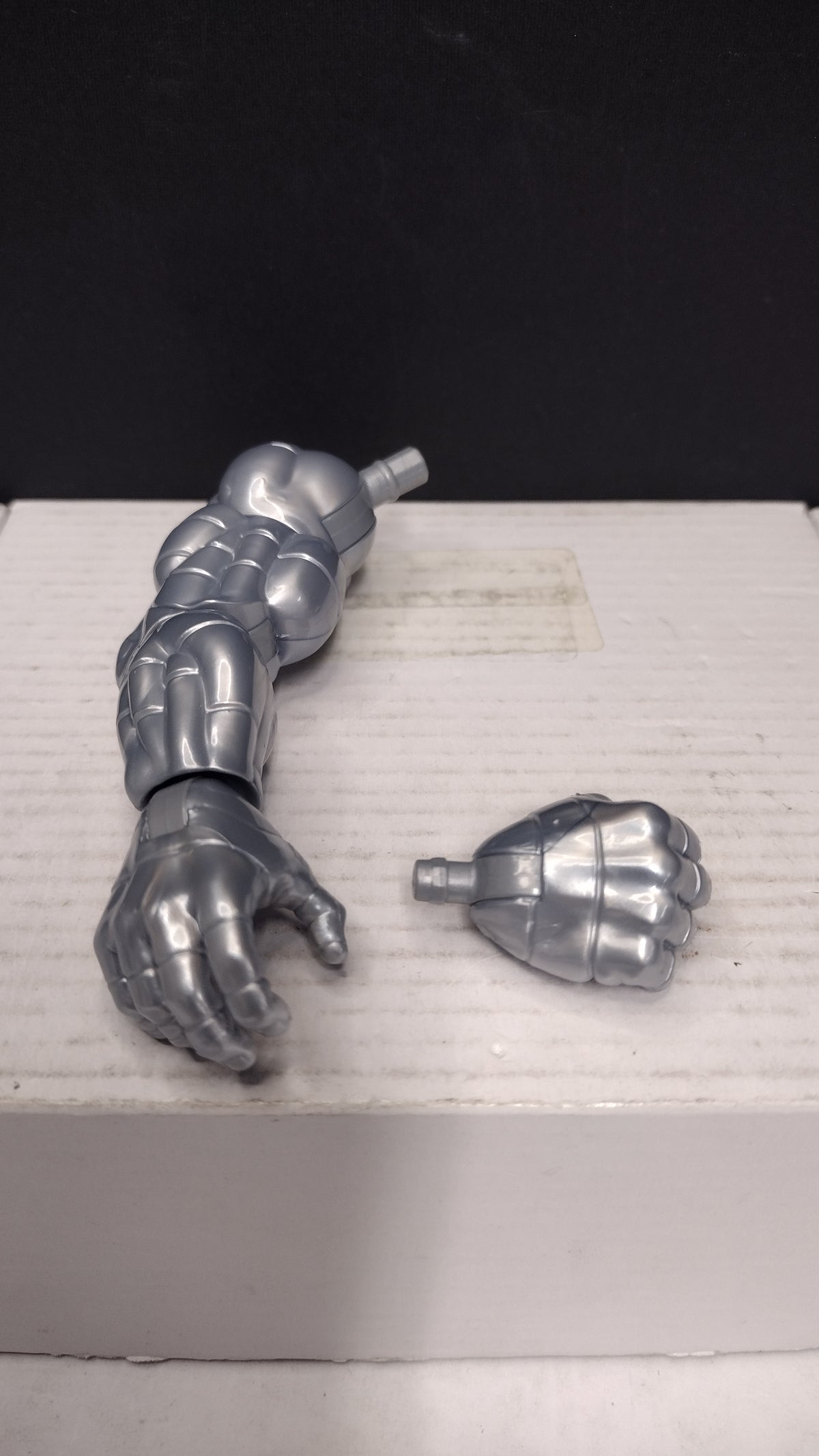 Title:  Marvel Legends Box BAF Right Arm & Extra Closed Fist Parts Hasbro 2026