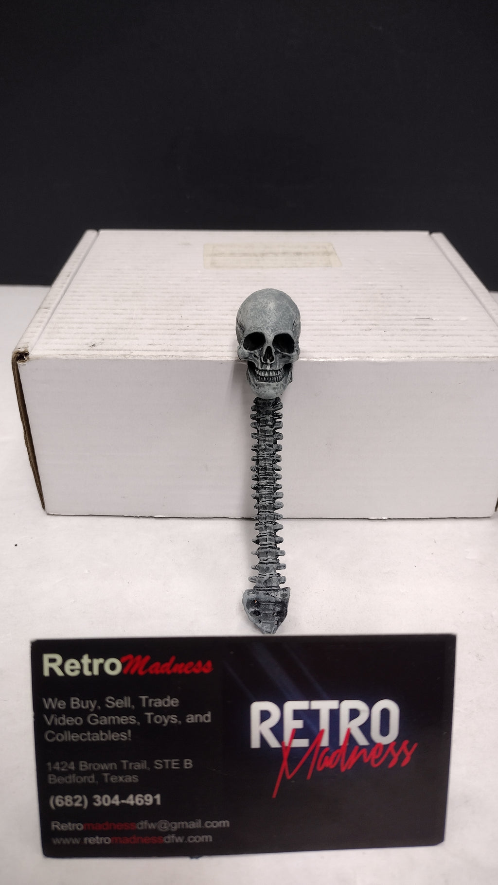 NECA Predator Trophy Skull and Spine Figure Accessory Accessory Piece