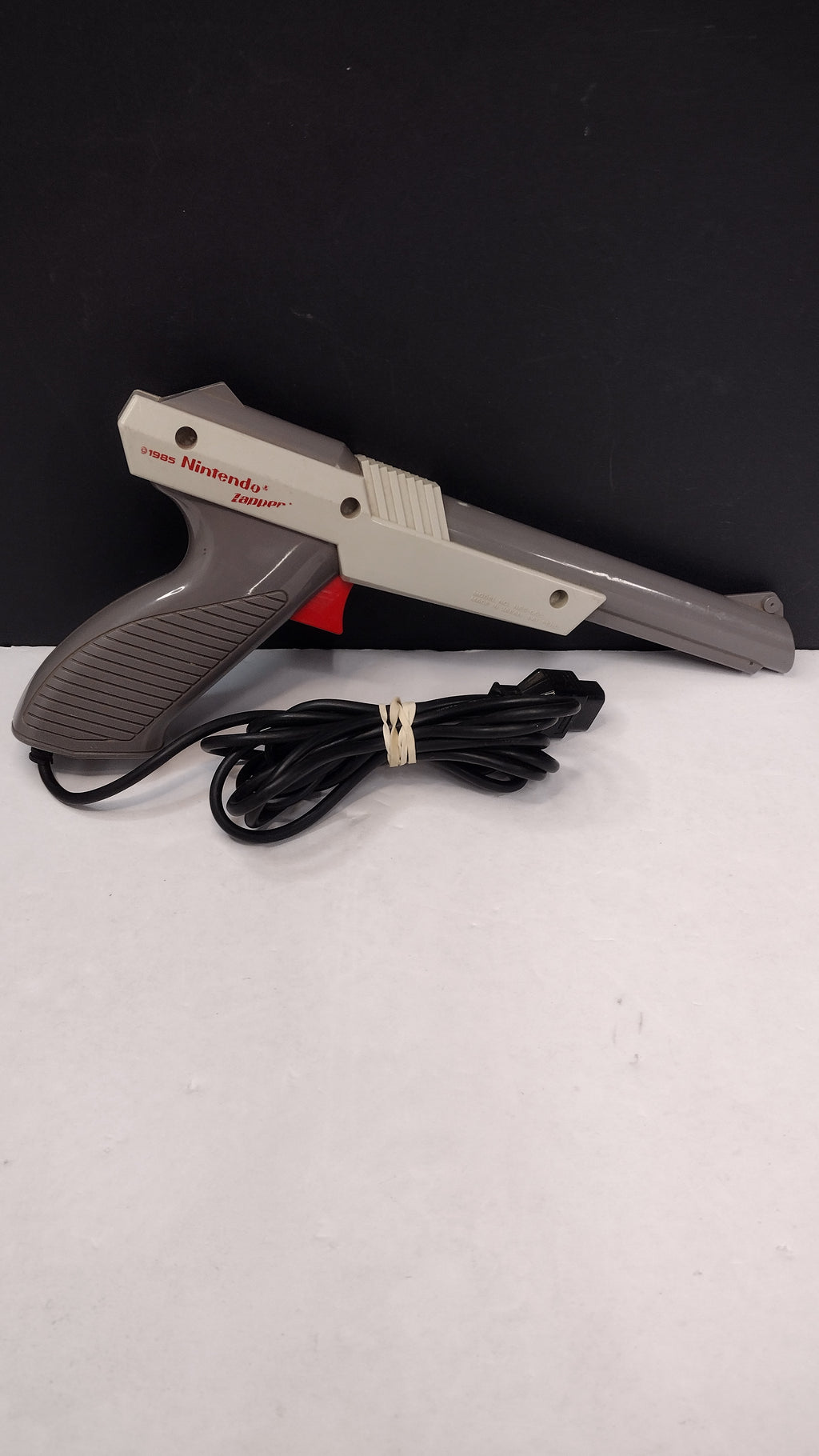 Nintendo NES Zapper Light Gun Gray Controller OEM Original NES-005 - Tested