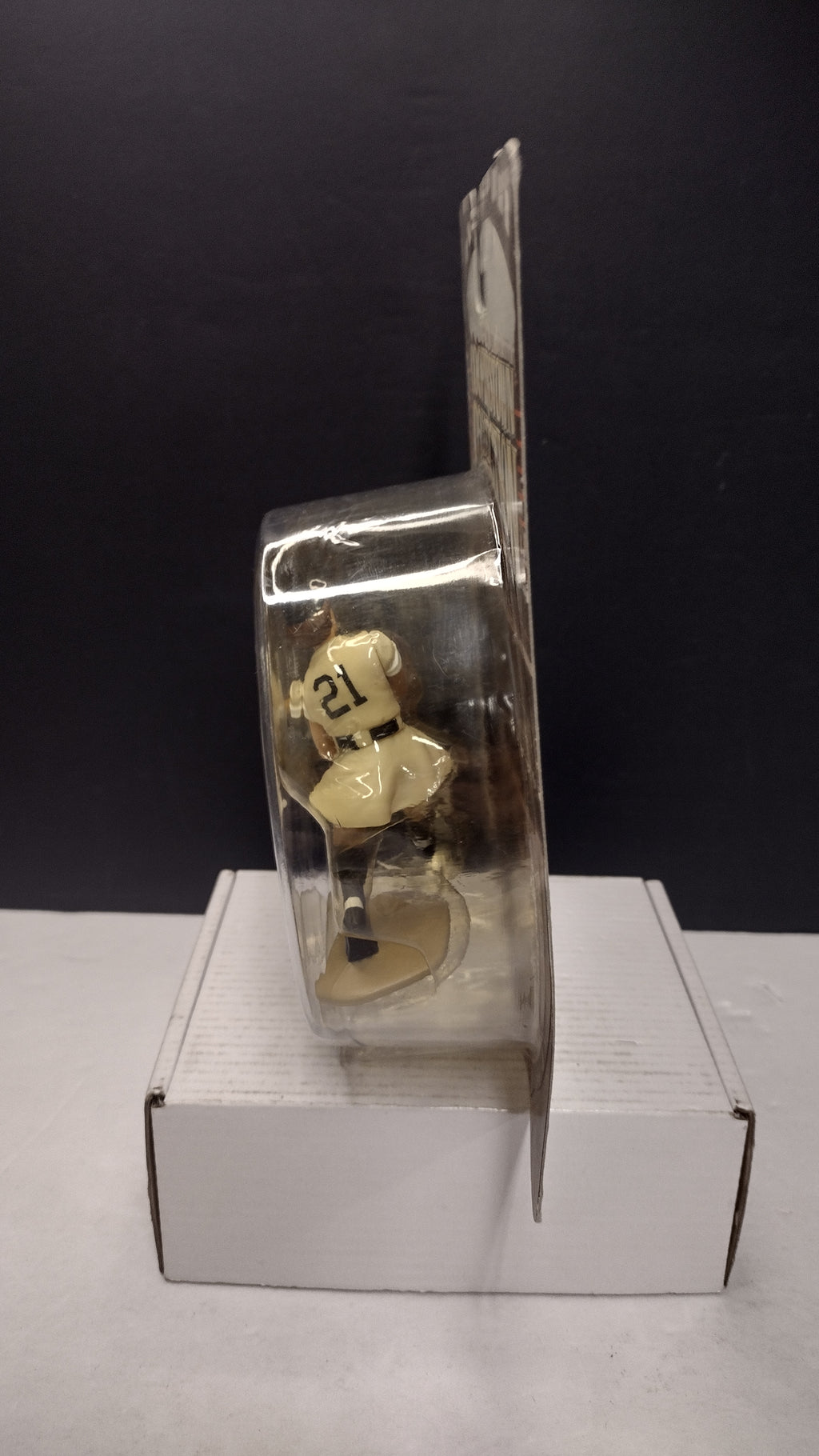 Vintage 1997 Cooperstown Collection Starting Lineup Dottie Kamenshek Figure (Kenner AAGPBL - Sealed on Card / Great Condition)
