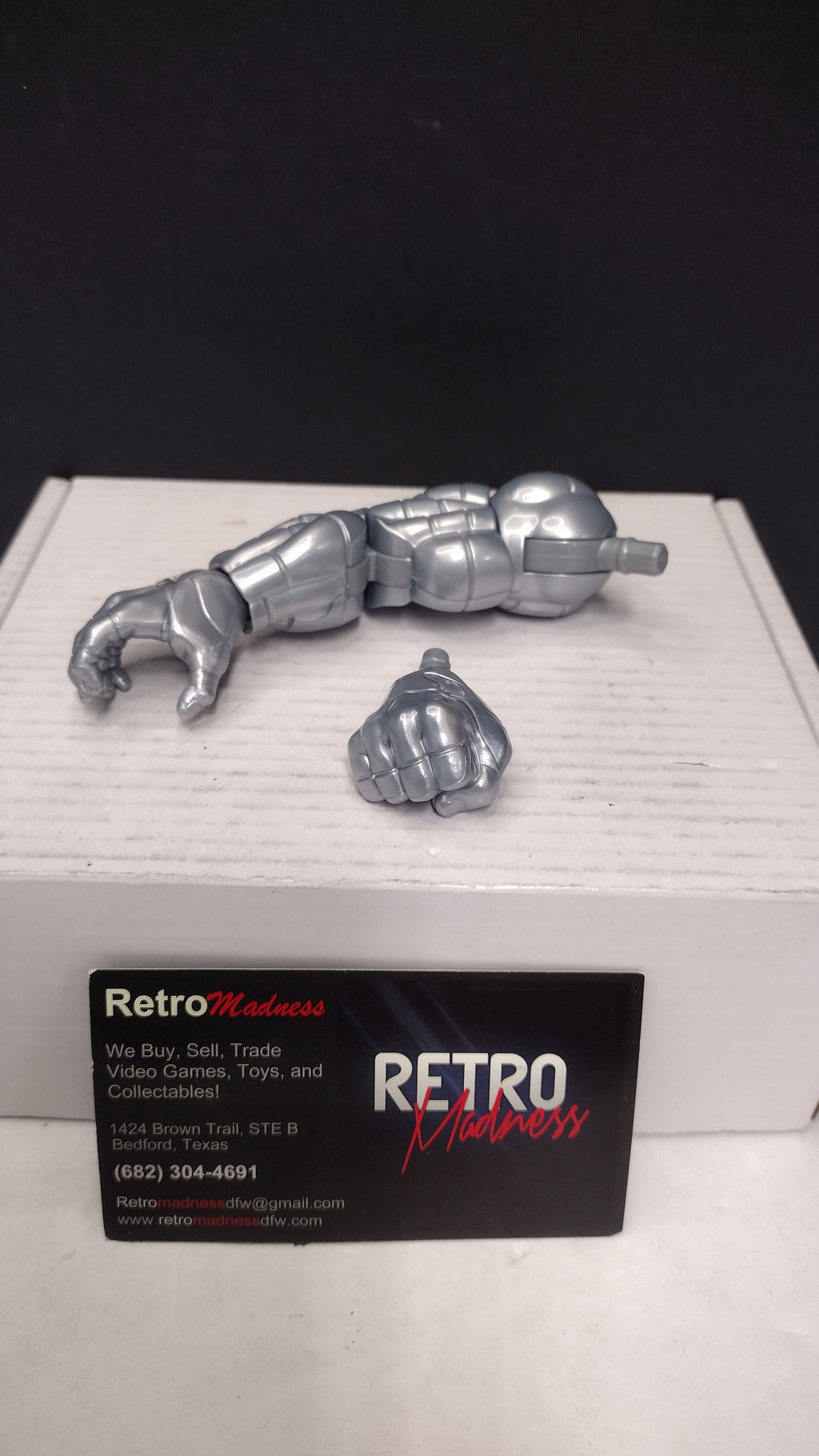 Title:  Marvel Legends Box BAF Right Arm & Extra Closed Fist Parts Hasbro 2026