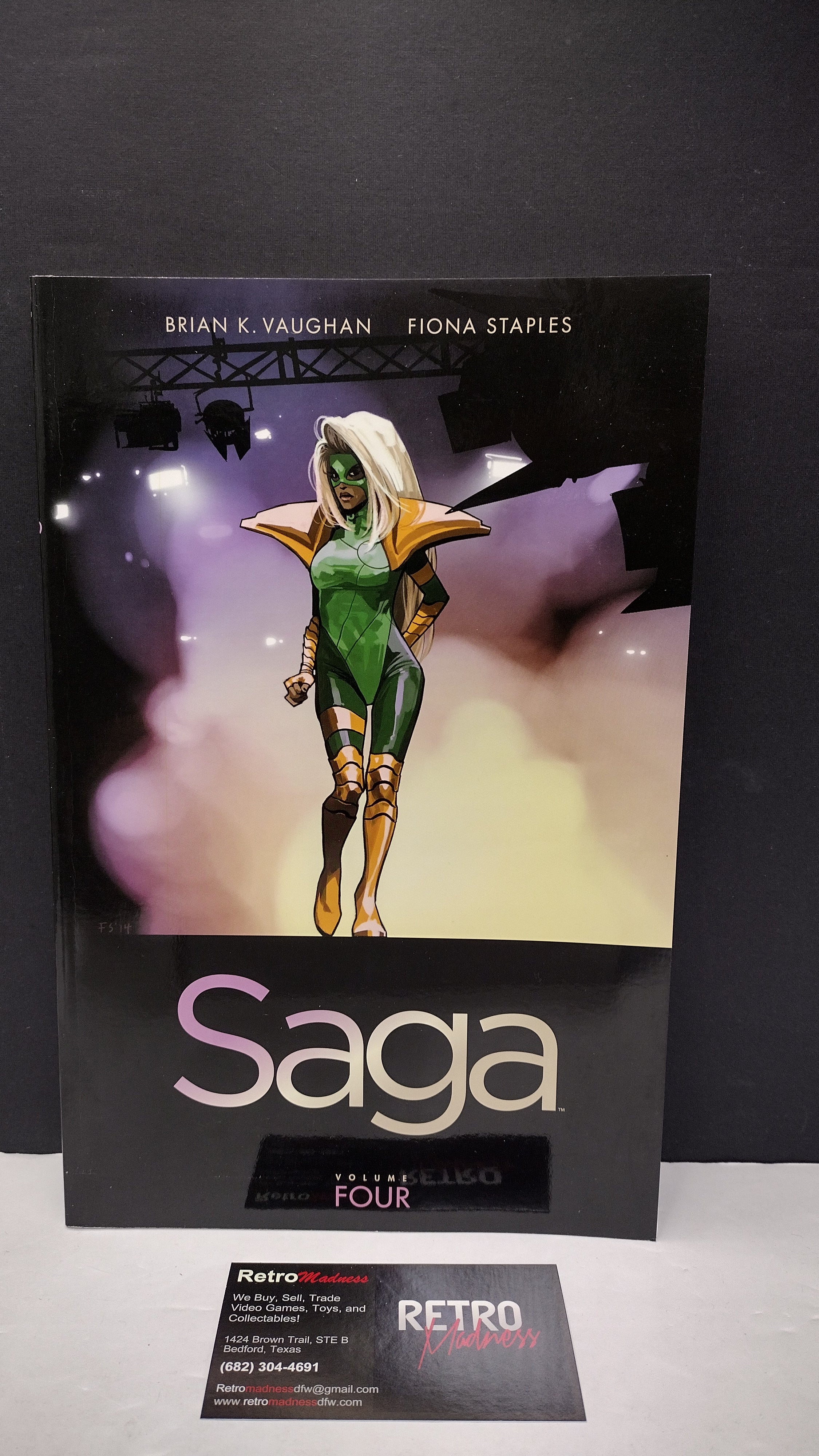 (MATURE) Saga, Vol. 4 by Brian K. Vaughan & Fiona Staples – New Paperback