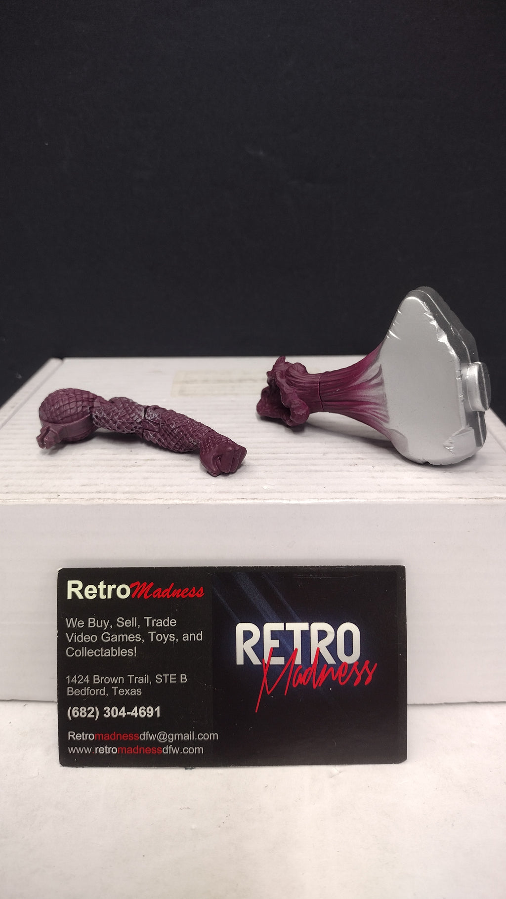 DC Universe Classics Metamorpho BAF Left Arm & Hammer Attachment Mattel