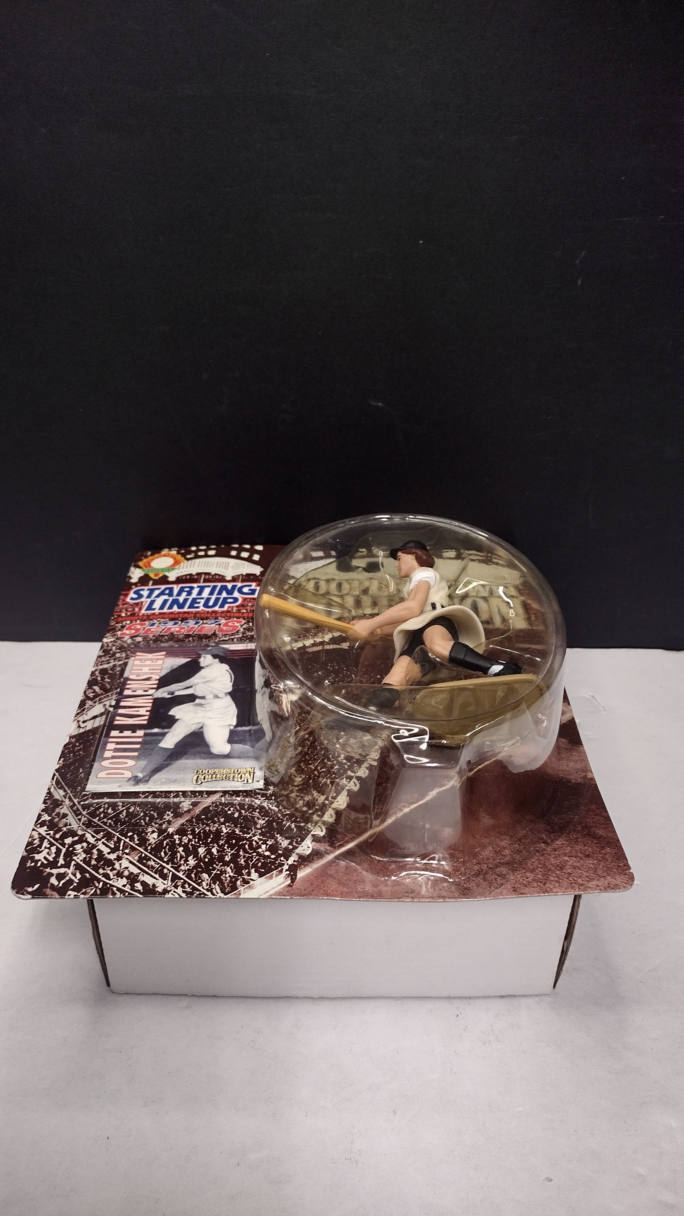 Vintage 1997 Cooperstown Collection Starting Lineup Dottie Kamenshek Figure (Kenner AAGPBL - Sealed on Card / Great Condition)