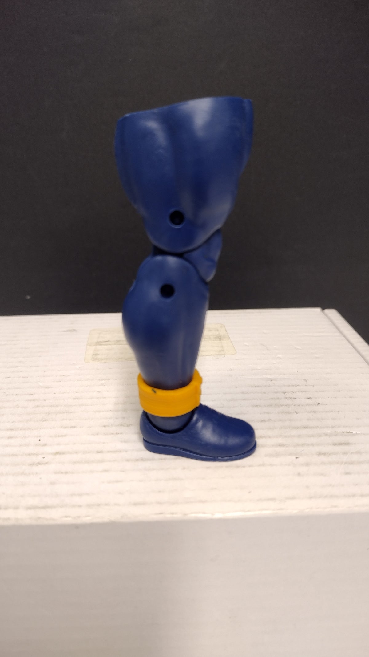 Marvel Legends BAF Strong Guy Right Leg Piece Loose Part