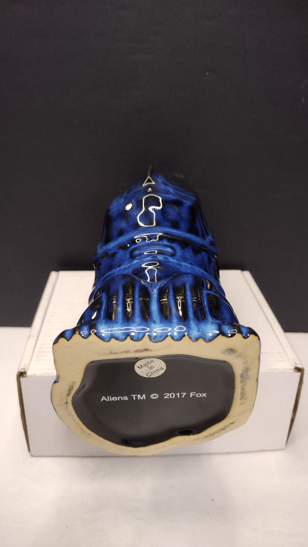 Mondo Tee-Kis Aliens Xenomorph Ceramic Tiki Mug (Blue Glaze Edition - 2017 Release, Unused in Box)