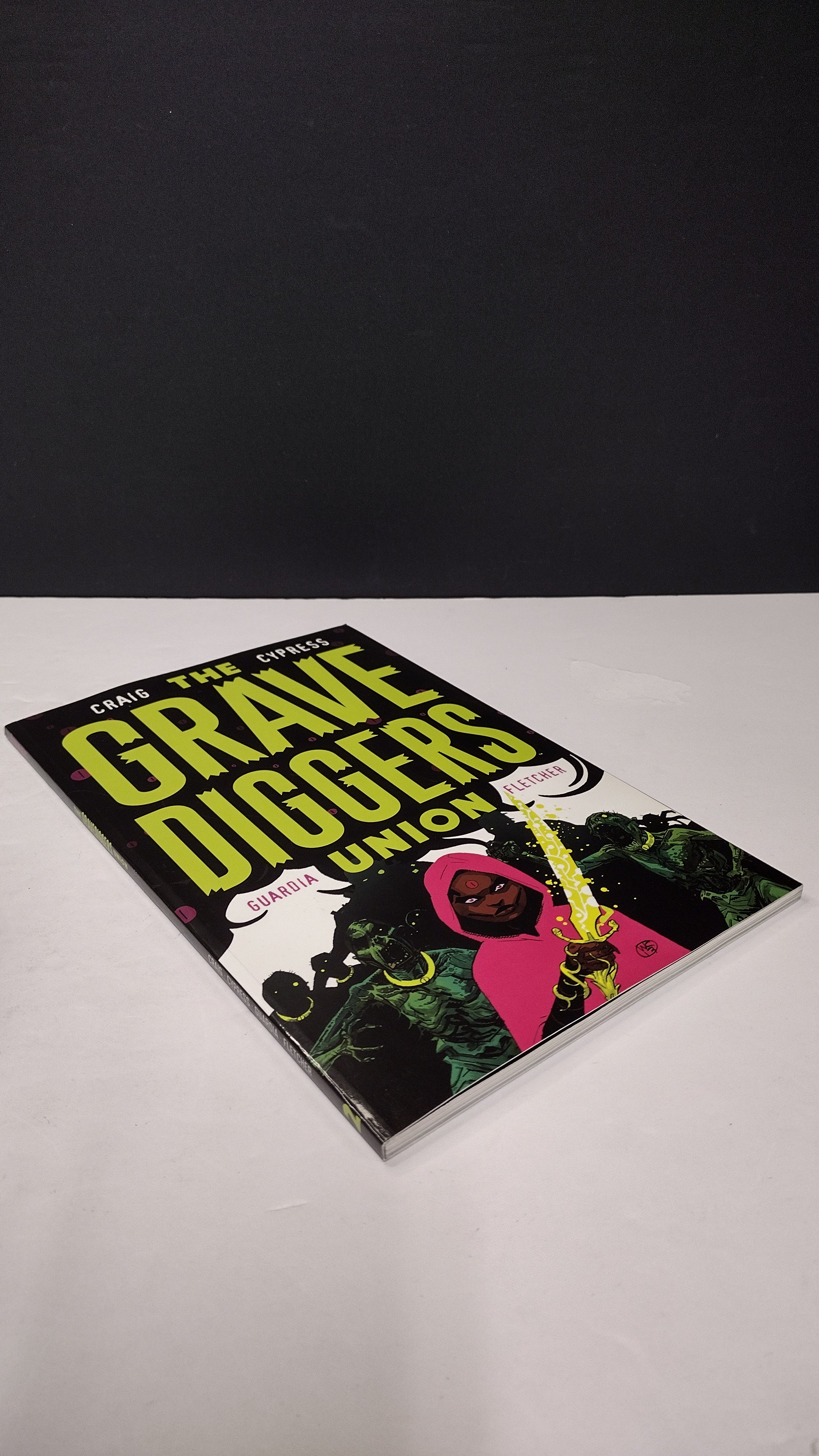 (MATURE) The Gravediggers Union Volume 2 by Wes Craig – New Paperback