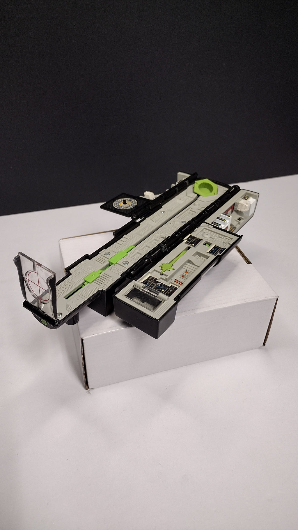 Vintage 1996 Galoob Micro Machines Star Wars: Darth Vader’s Lightsaber / Death Star Trench Playset – Incomplete