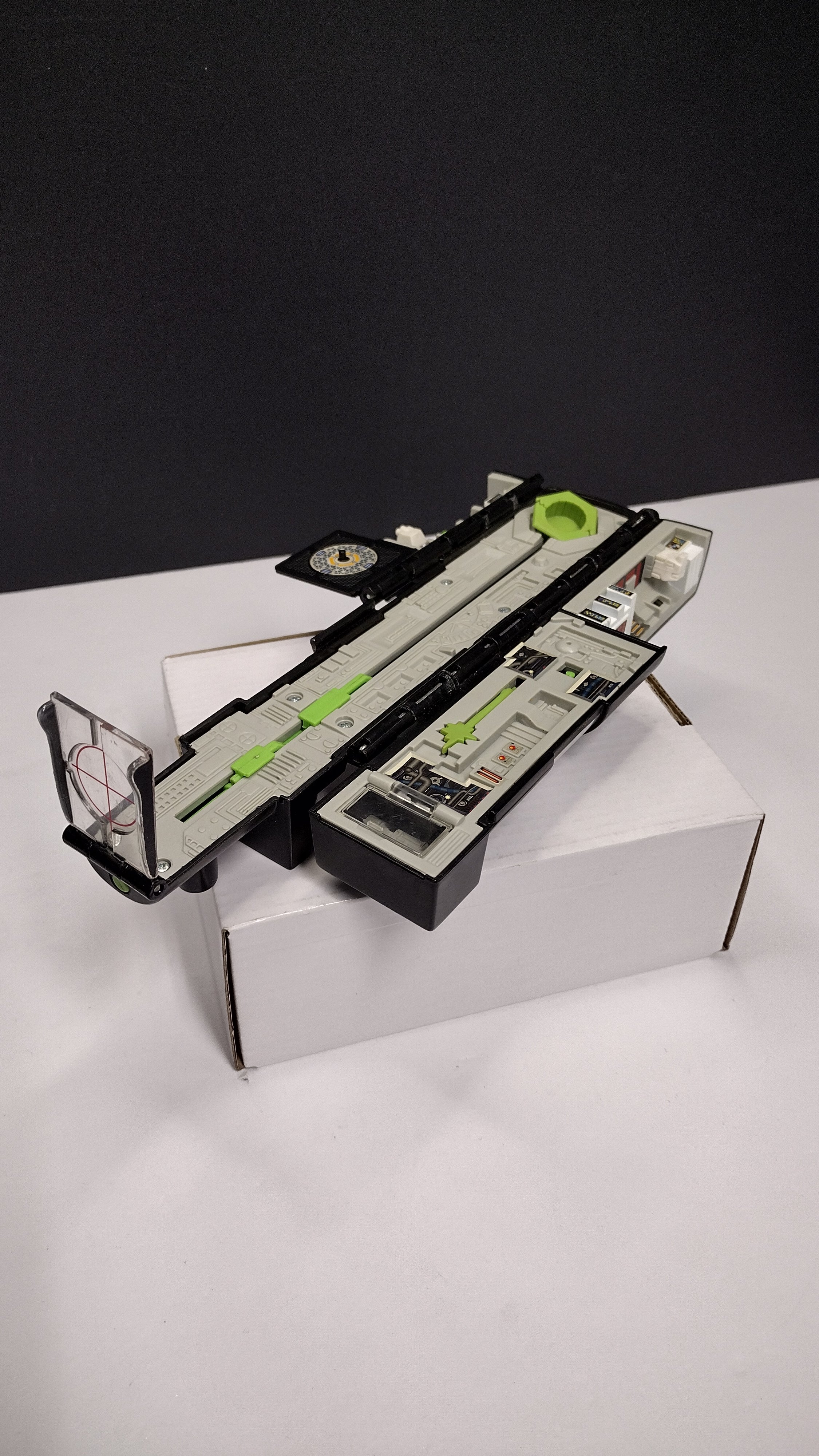 Vintage 1996 Galoob Micro Machines Star Wars: Darth Vader’s Lightsaber / Death Star Trench Playset – Incomplete