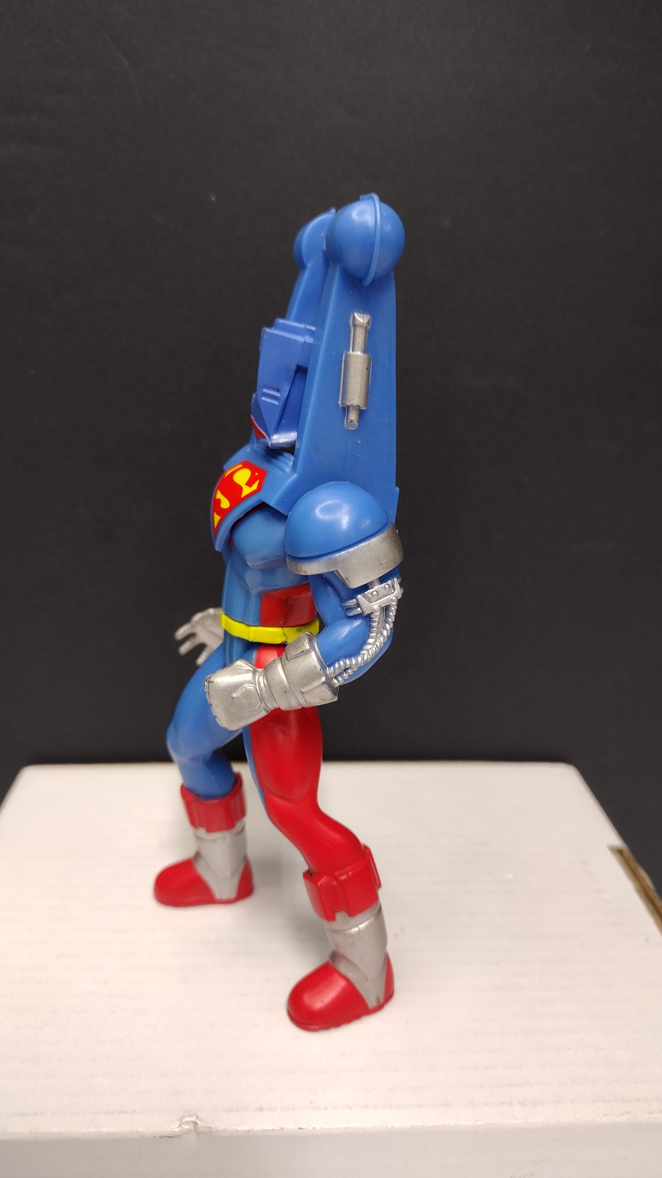 Superman Animated Series Anti-Kryptonite Superman (1997 Kenner)
