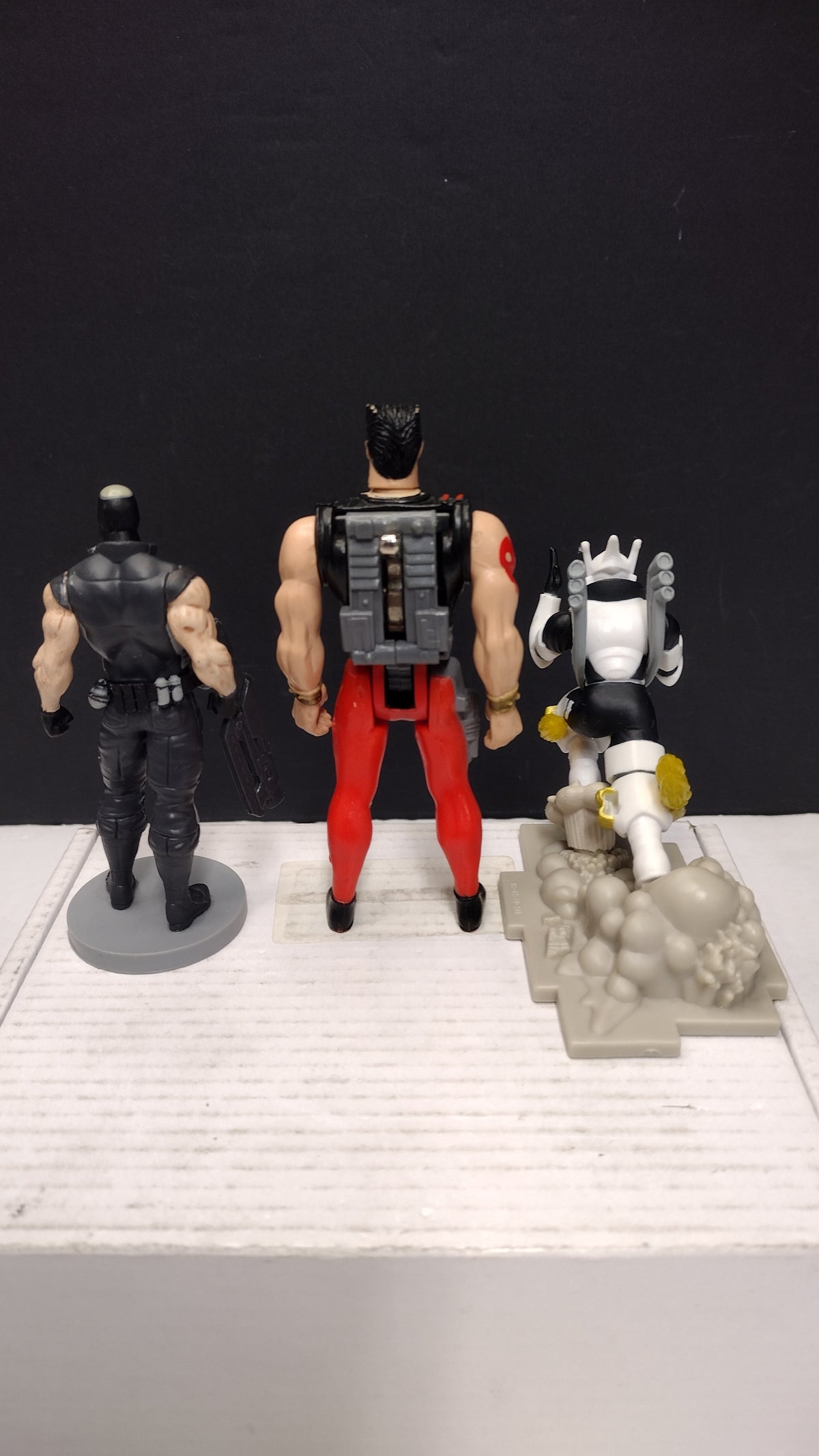 Lot of 3 Vintage Figures Marvel Crossbones- Robocop Headhunter- Tenya Iida