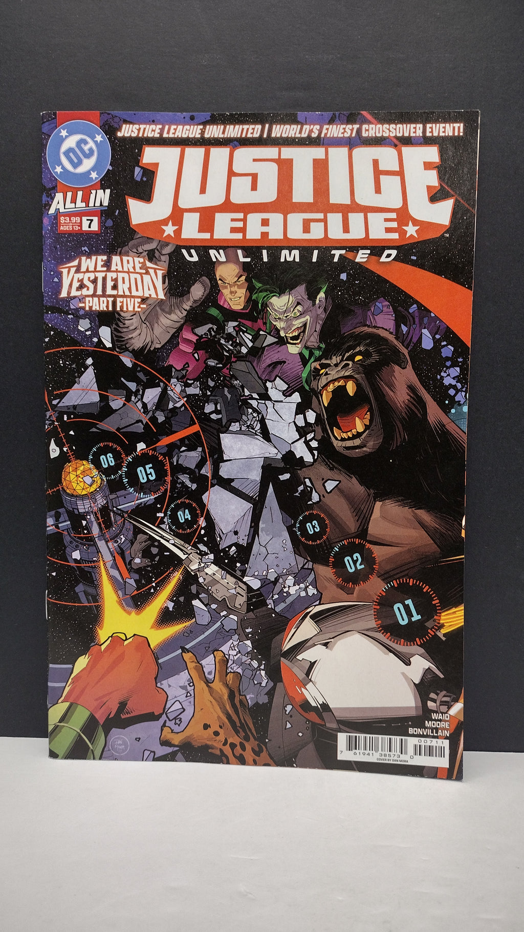 DC Comics Modern Era Lot – 4 Book Set - Lot H2 (Brand New / Unread)